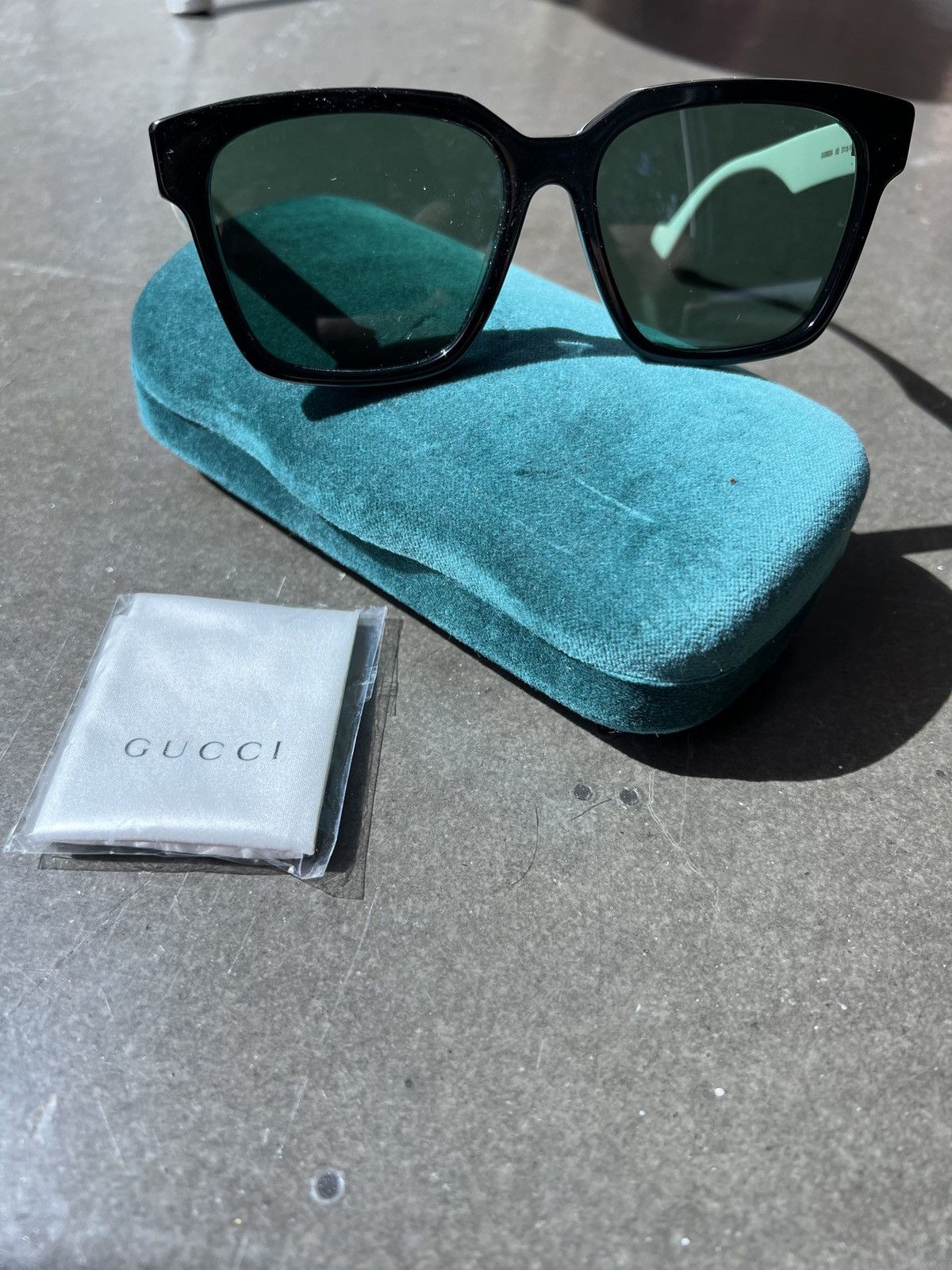 Gucci Oversized Gucci Sunglasses (2021) Size ONE SIZE - 3 Thumbnail