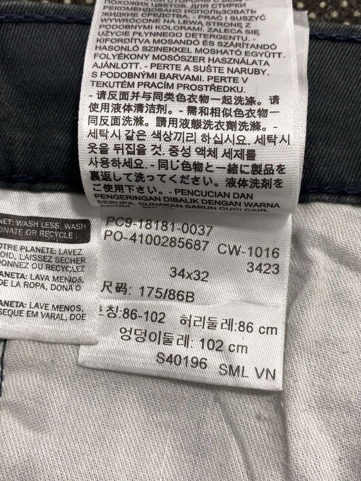 Levi's VINTAGE LEVIS 541 WHITE TAB FADED GREY DENIM -J496 Size US 36 / EU 52 - 7 Thumbnail