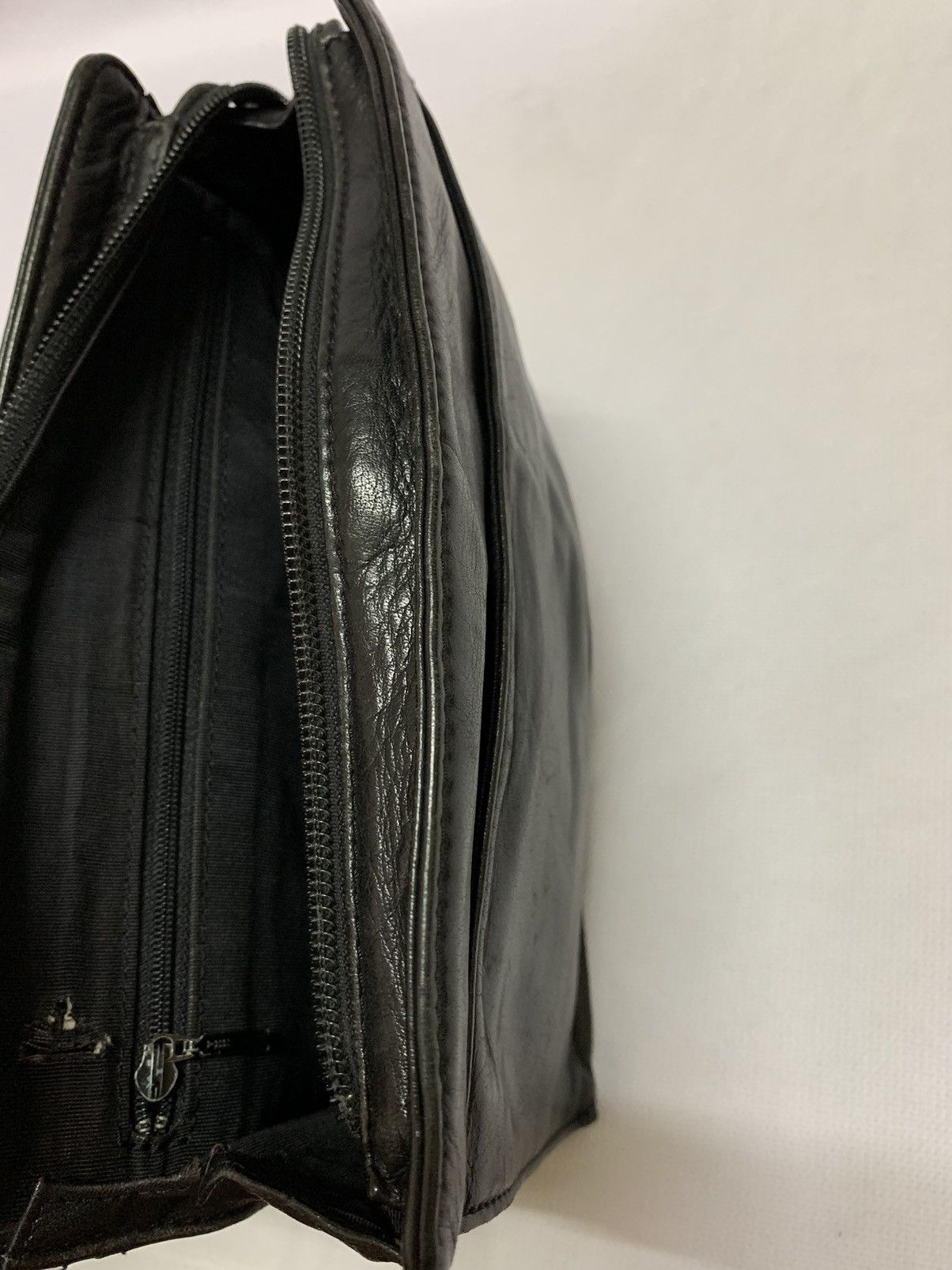 Issey Miyake Issey Miyake clutch bag - leather bag Size ONE SIZE - 10 Thumbnail