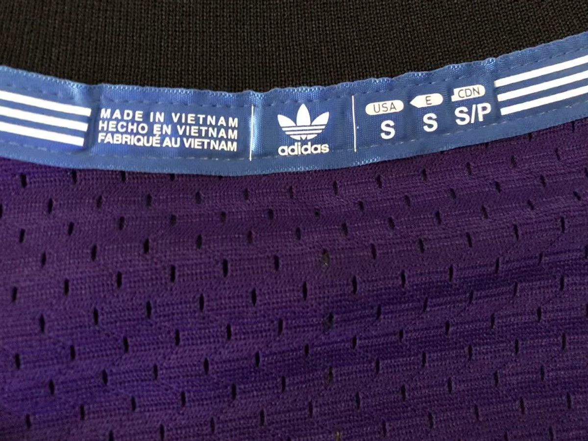 Adidas Adidas Swingman x Toronto Raptors Vince Carter - Away Jersey Size US S / EU 44-46 / 1 - 7 Thumbnail