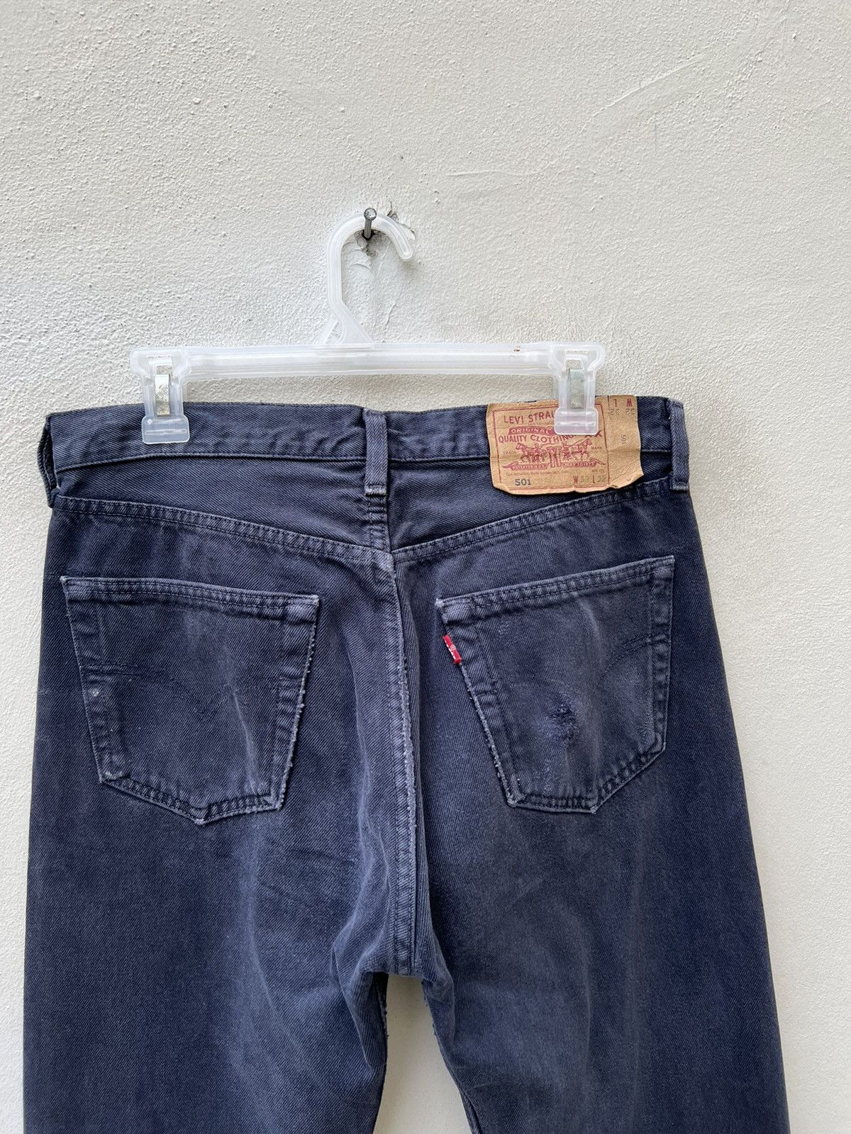 Levi's Vintage 1997 Levi’s 501 Fade Black Denim Jeans Size US 32 / EU 48 - 17 Thumbnail