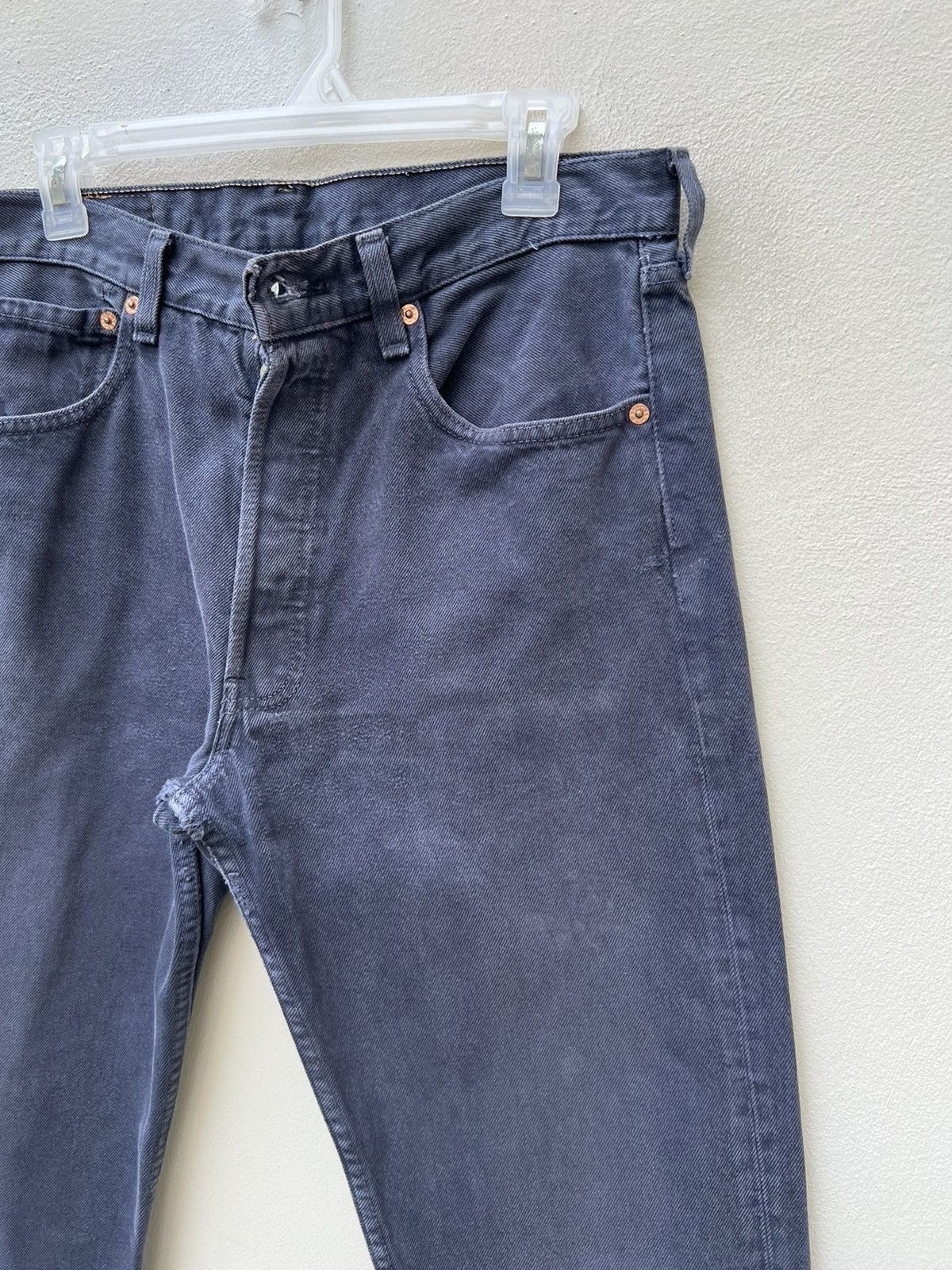 Levi's Vintage 1997 Levi’s 501 Fade Black Denim Jeans Size US 32 / EU 48 - 13 Thumbnail