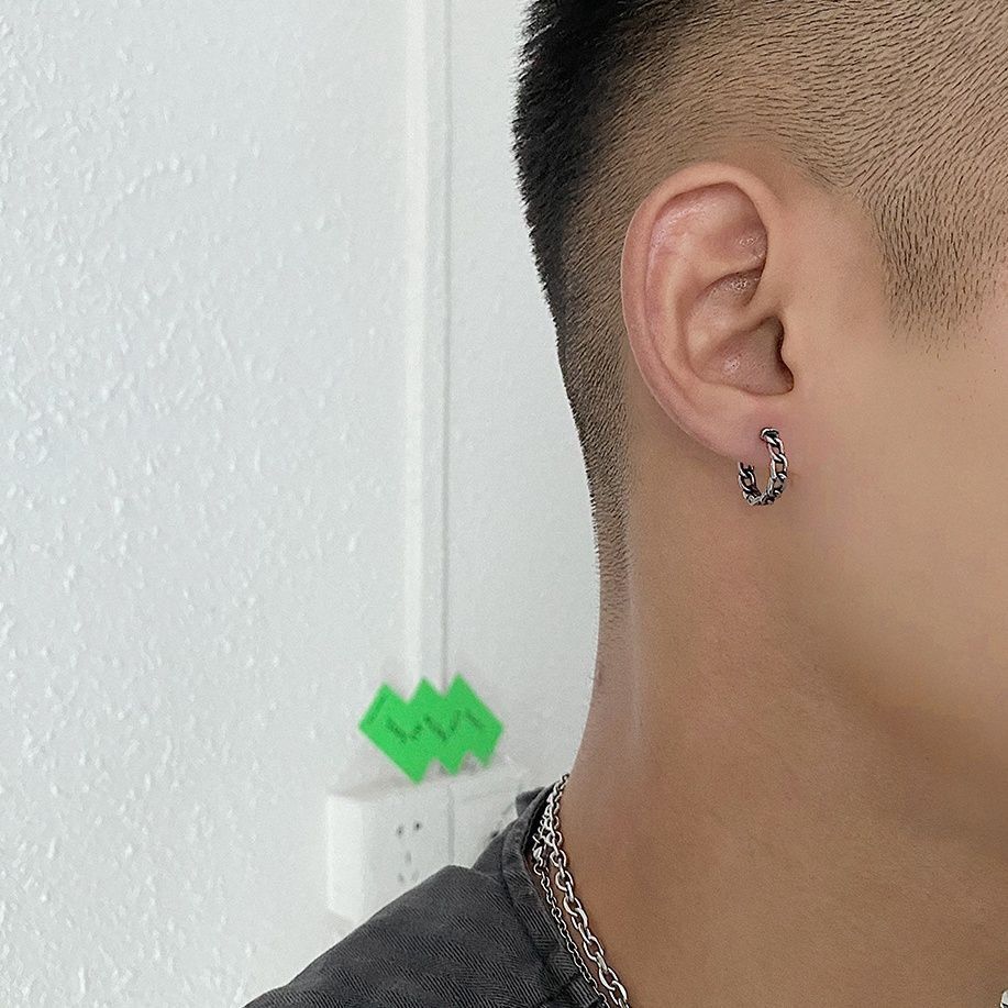 Jewelry × Vintage Vintage Round Gothic Fashion Stud Earrings Size ONE SIZE - 2 Thumbnail