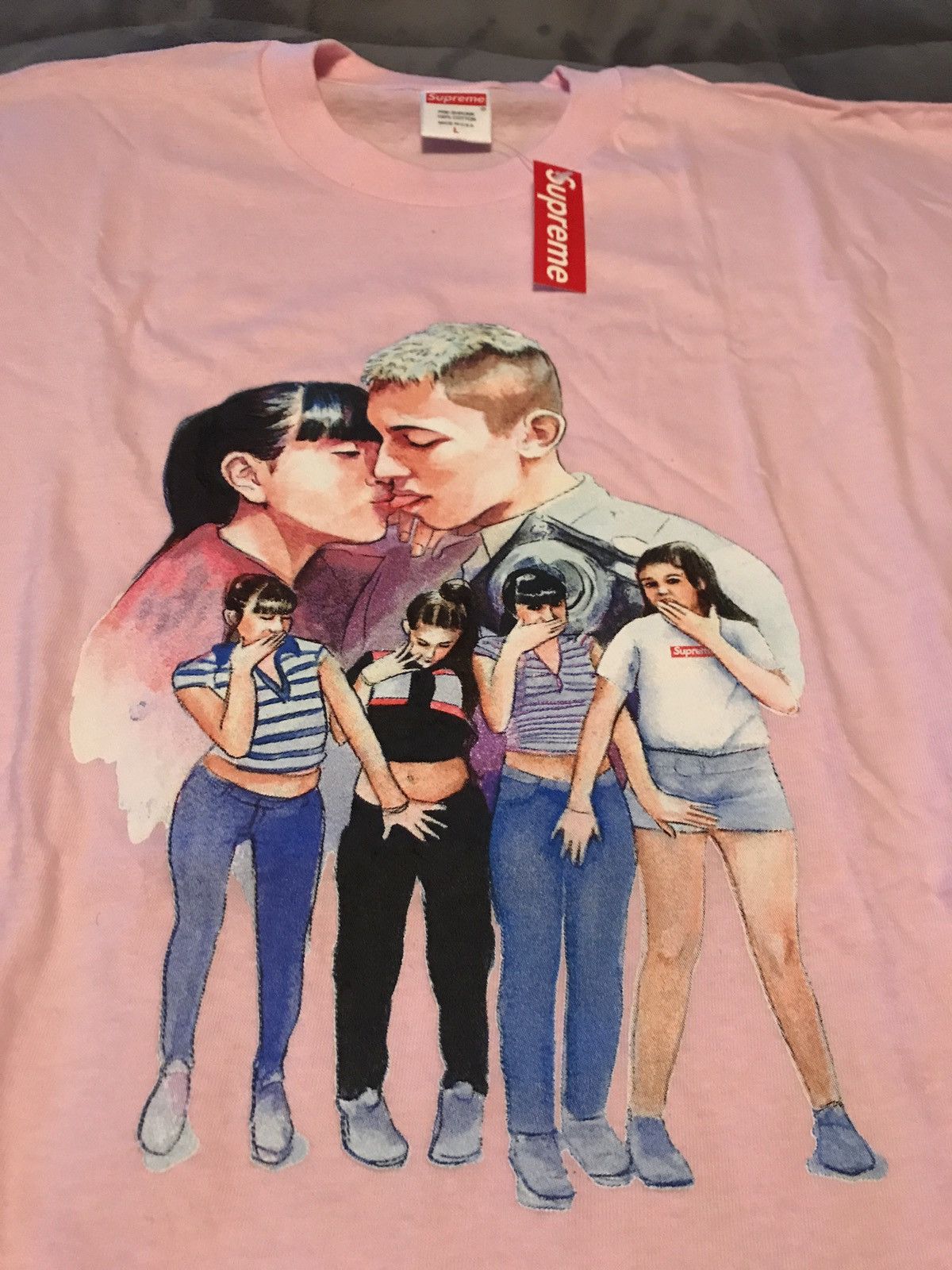 Supreme kissing tee on sale