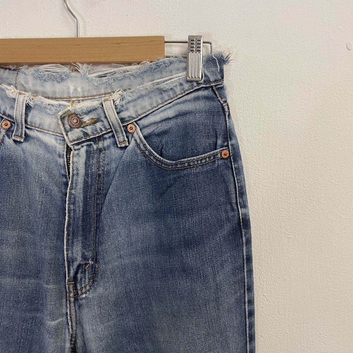 Levi's Vintage Levis 515 Faded Distressed Denim Jeans Size US 28 / EU 44 - 2 Thumbnail