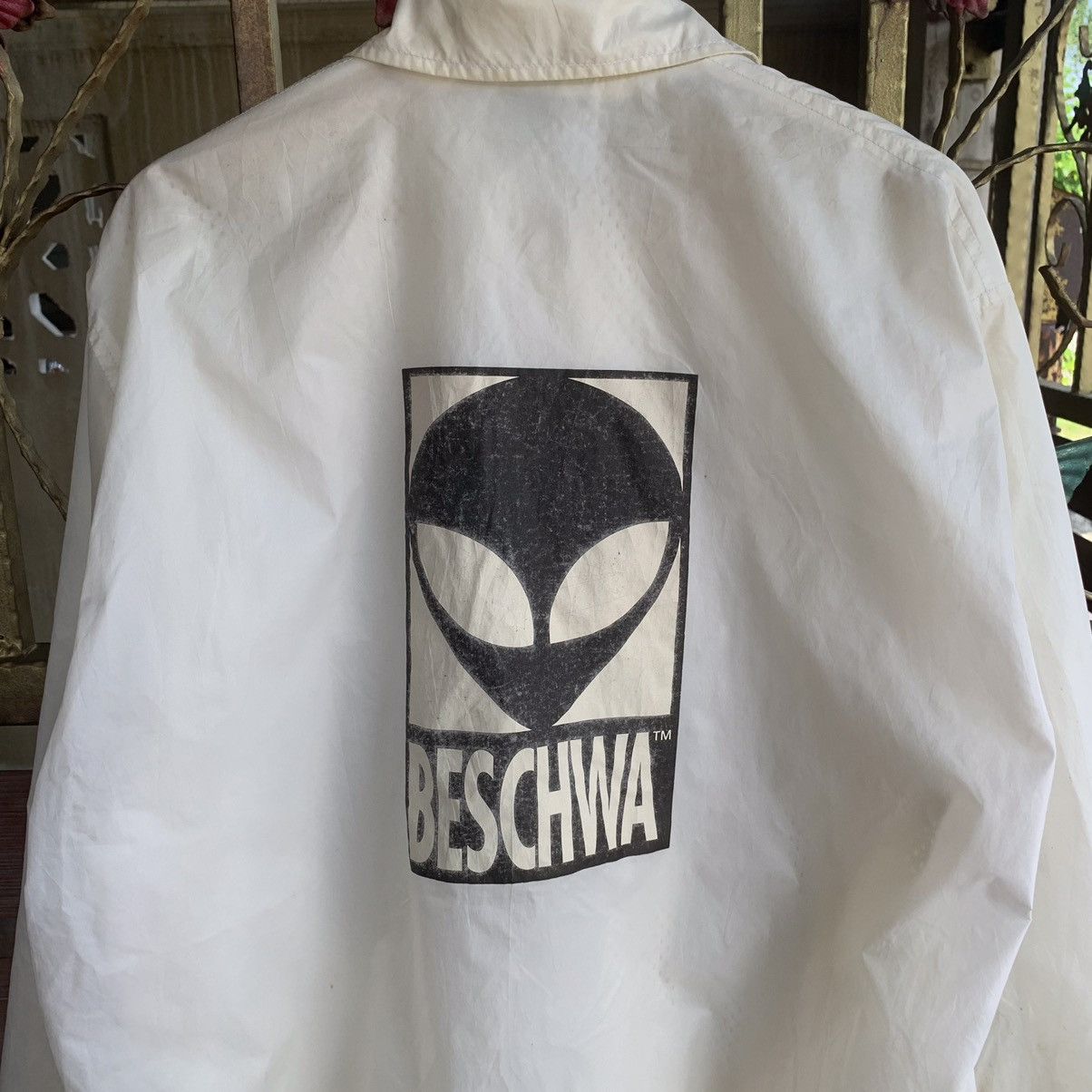 Alien Workshop × Vintage Vintage Beschwa Big Logo Button Ups Alien Workshop Jacket Size US L / EU 52-54 / 3 - 14 Thumbnail