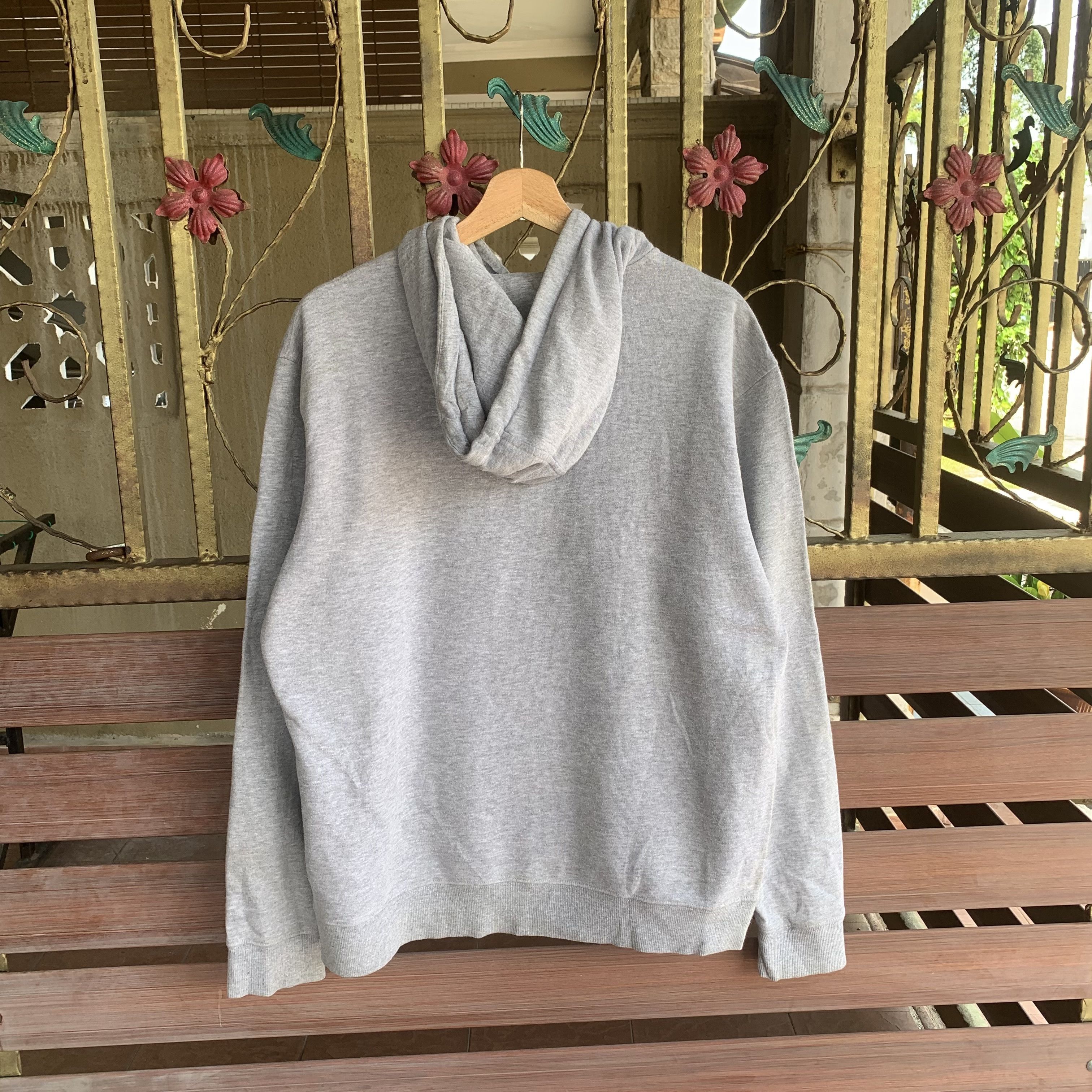 Oakley SEND OFFERS🔥Vintage Oakley Big Logo Hoodie Sweater Pullover Size US M / EU 48-50 / 2 - 6 Thumbnail