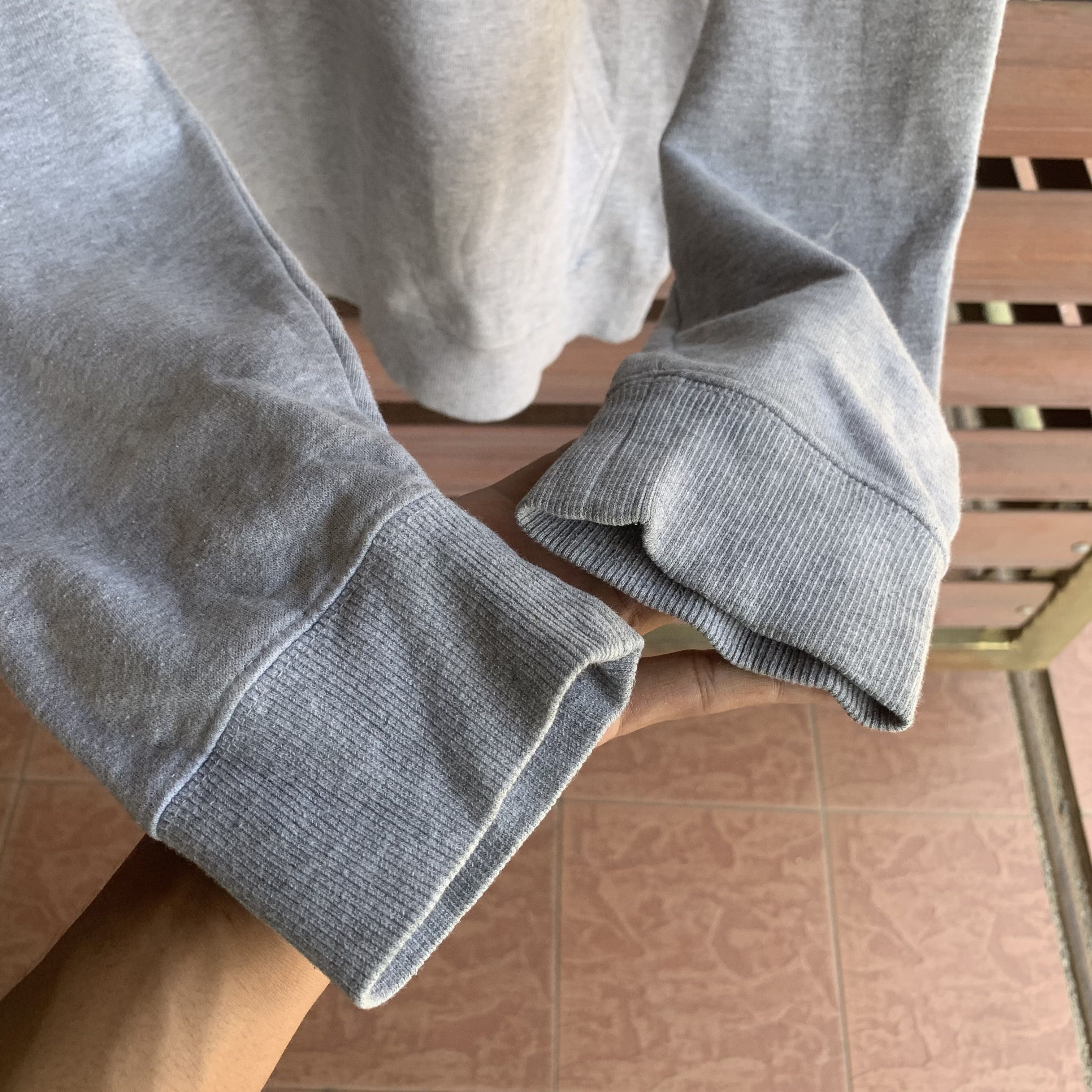 Oakley SEND OFFERS🔥Vintage Oakley Big Logo Hoodie Sweater Pullover Size US M / EU 48-50 / 2 - 4 Thumbnail