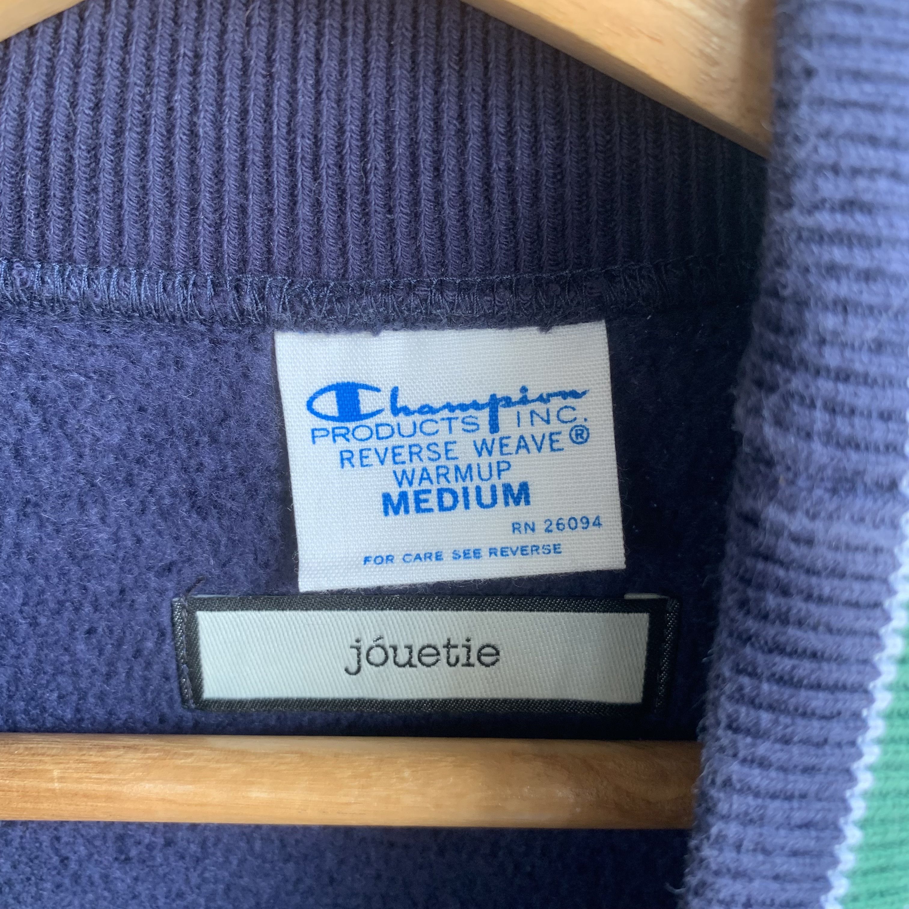 Champion Vintage Champion Reverse Weave Small Logo Sweater Size US M / EU 48-50 / 2 - 6 Thumbnail