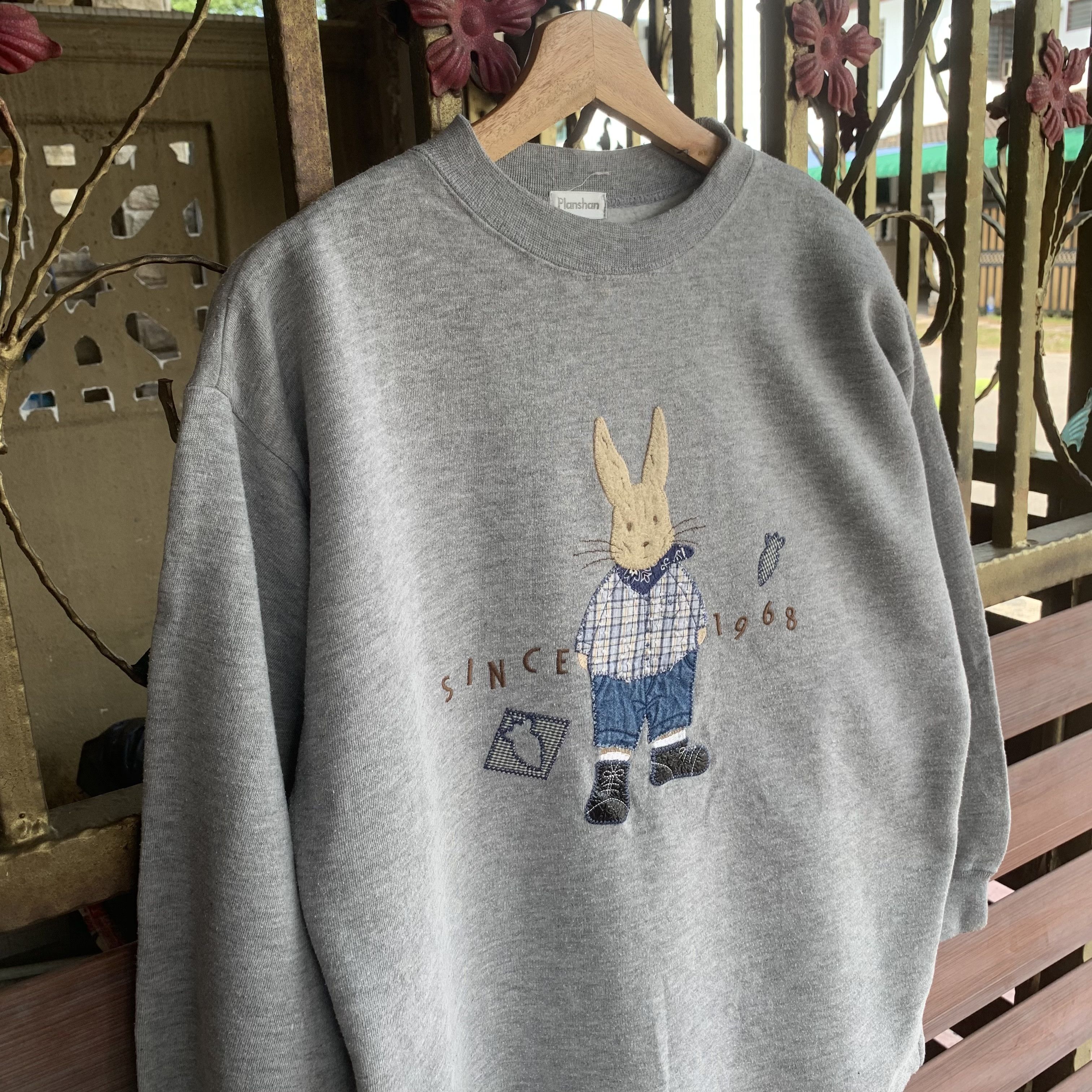 Japanese Brand Japanese Vintage Rabbit Crewneck Jumper Sweater Size US M / EU 48-50 / 2 - 3 Thumbnail