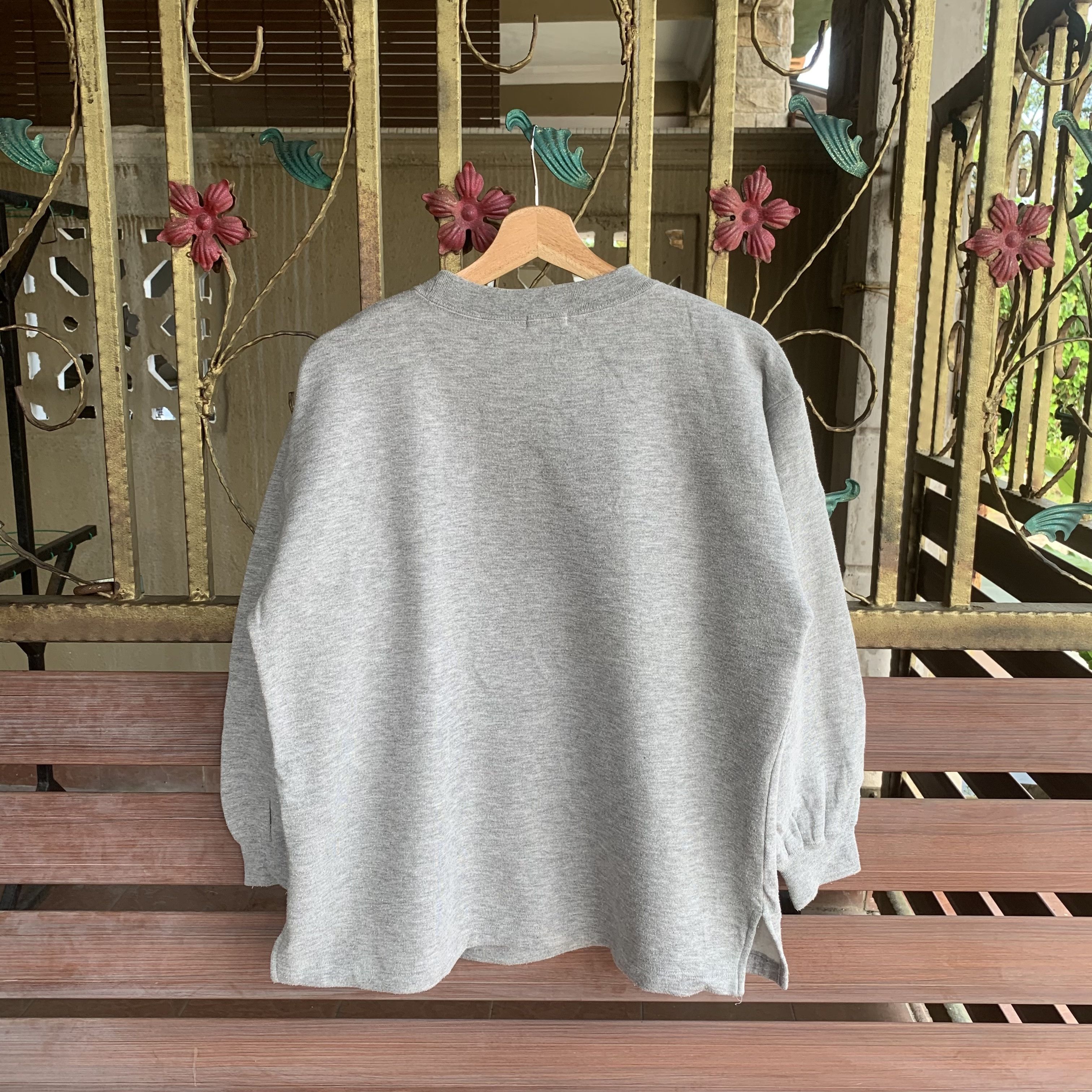 Japanese Brand Japanese Vintage Rabbit Crewneck Jumper Sweater Size US M / EU 48-50 / 2 - 8 Thumbnail
