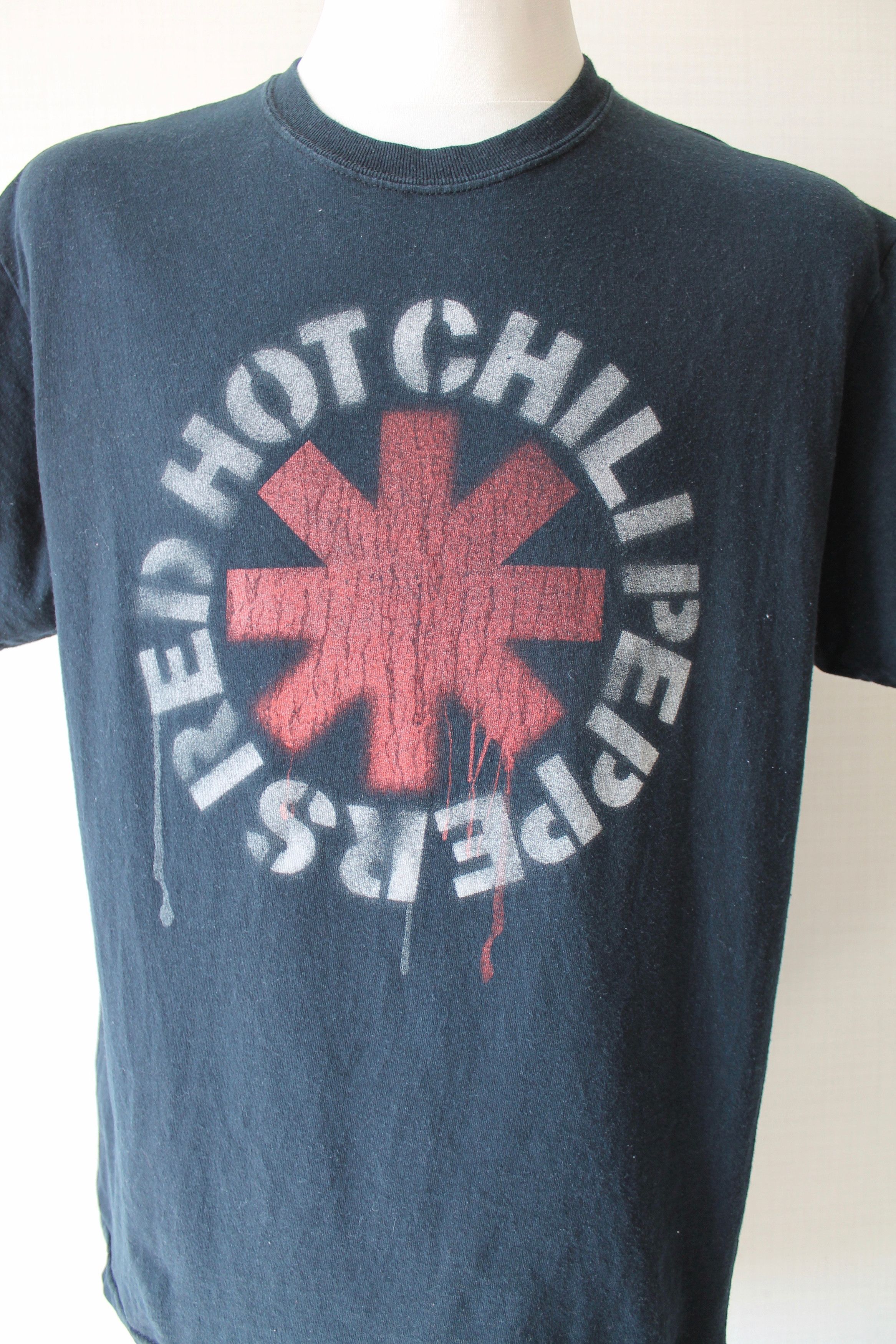 Band Tees VINTAGE Red Hot Chili Peppers RHCP Heavy Cotton t shirt tee Size US L / EU 52-54 / 3 - 6 Thumbnail
