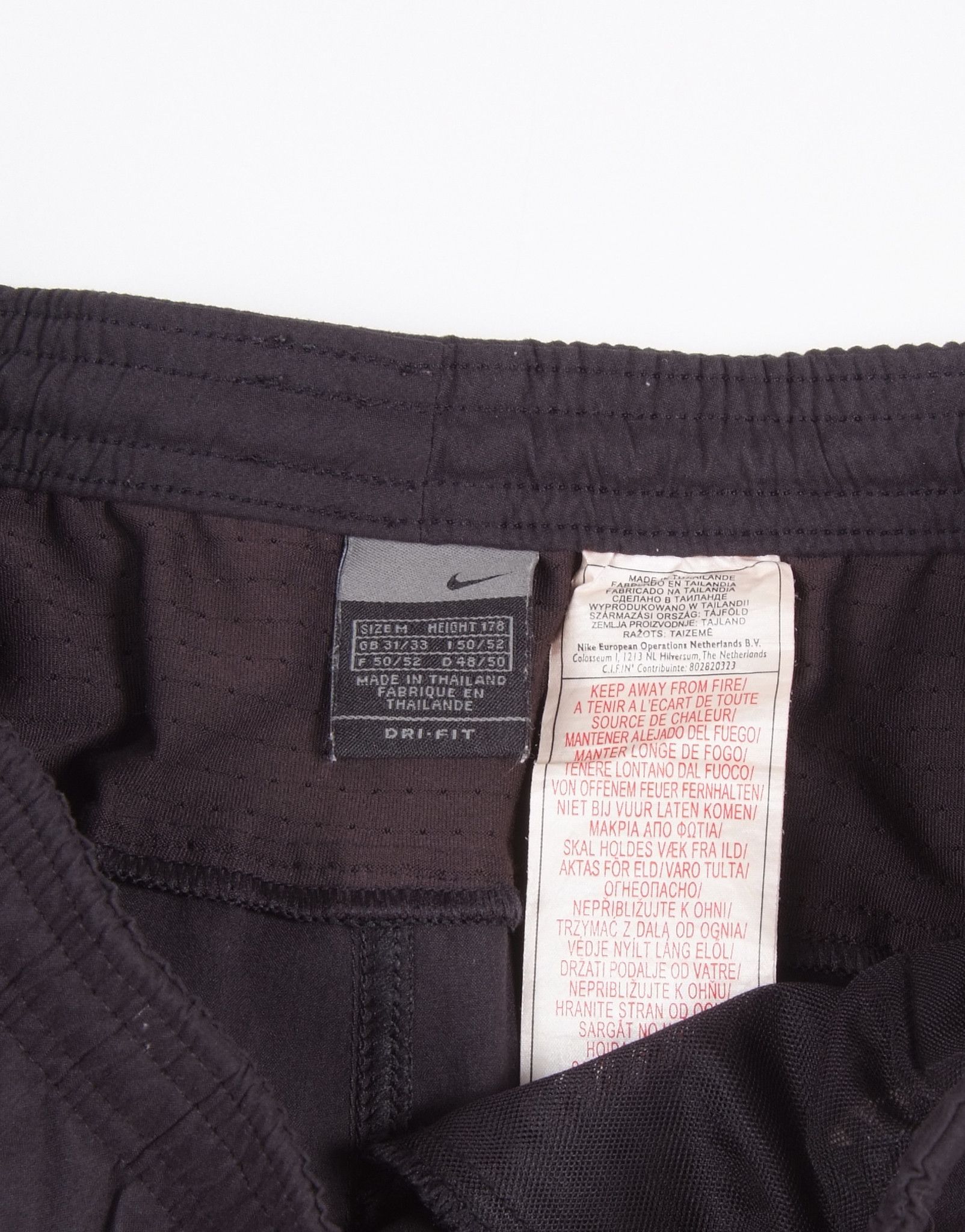 Nike × Nike ACG × Vintage Vintage Dri Fit Nike Black Shorts (M) Size US 32 / EU 48 - 3 Thumbnail