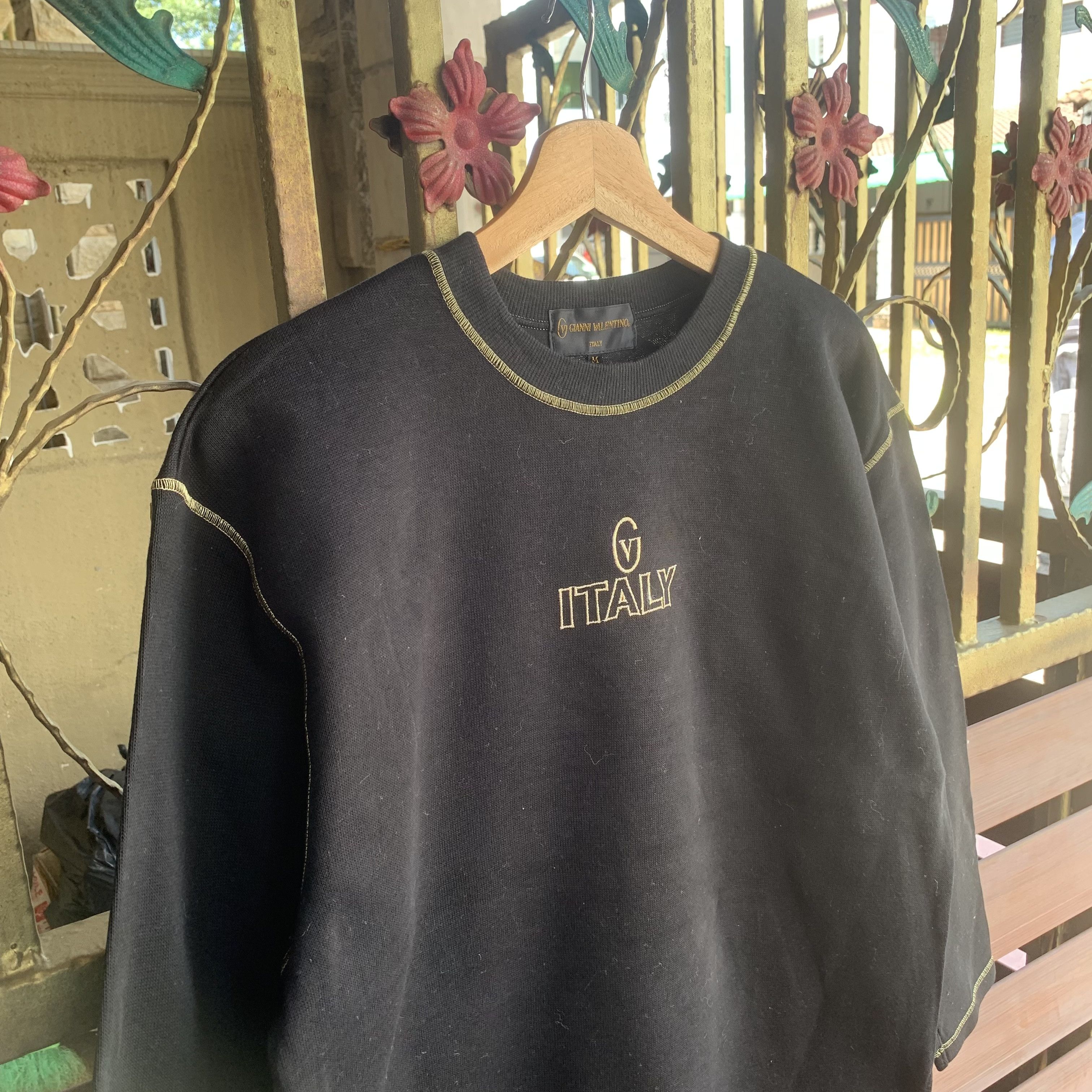 Valentino Vintage Gianni Valentino Black Spell Out Pullover Sweater Size US M / EU 48-50 / 2 - 3 Thumbnail