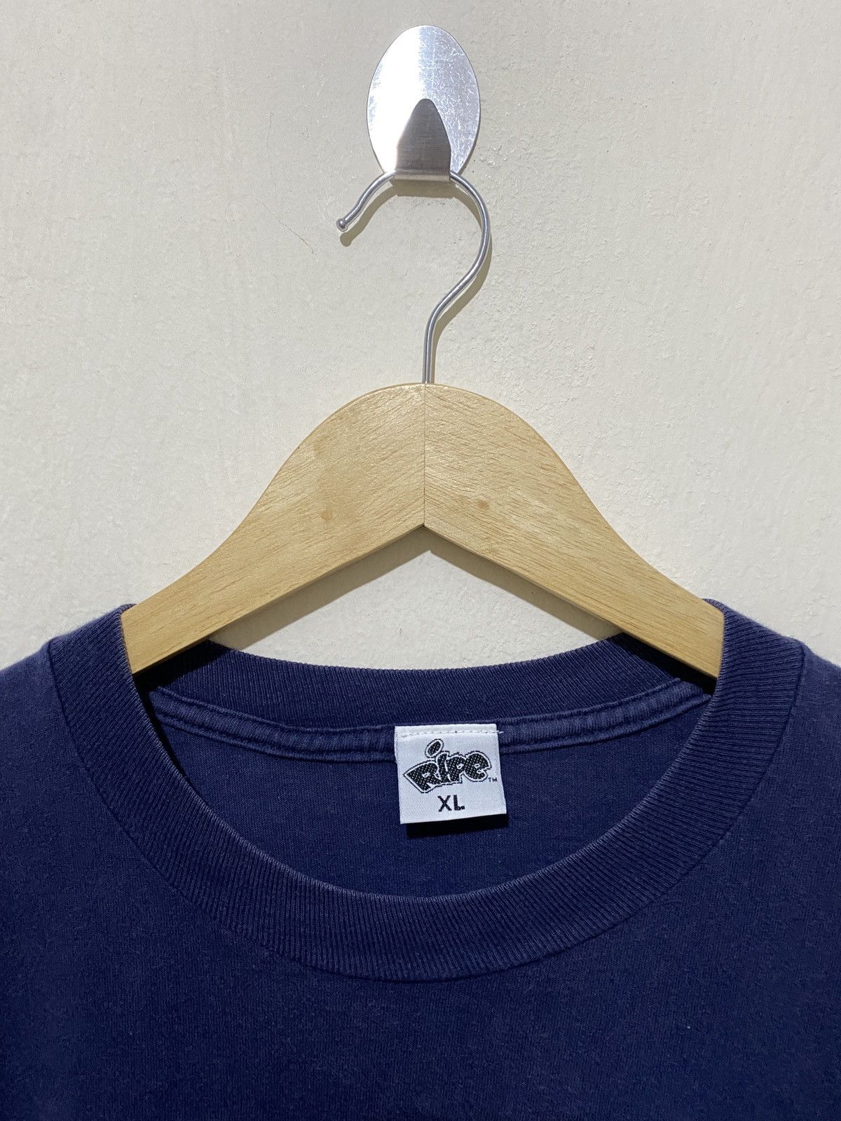 Girl Skateboards RARE Vintage Ripe Skateboard Tee Size US XL / EU 56 / 4 - 4 Thumbnail