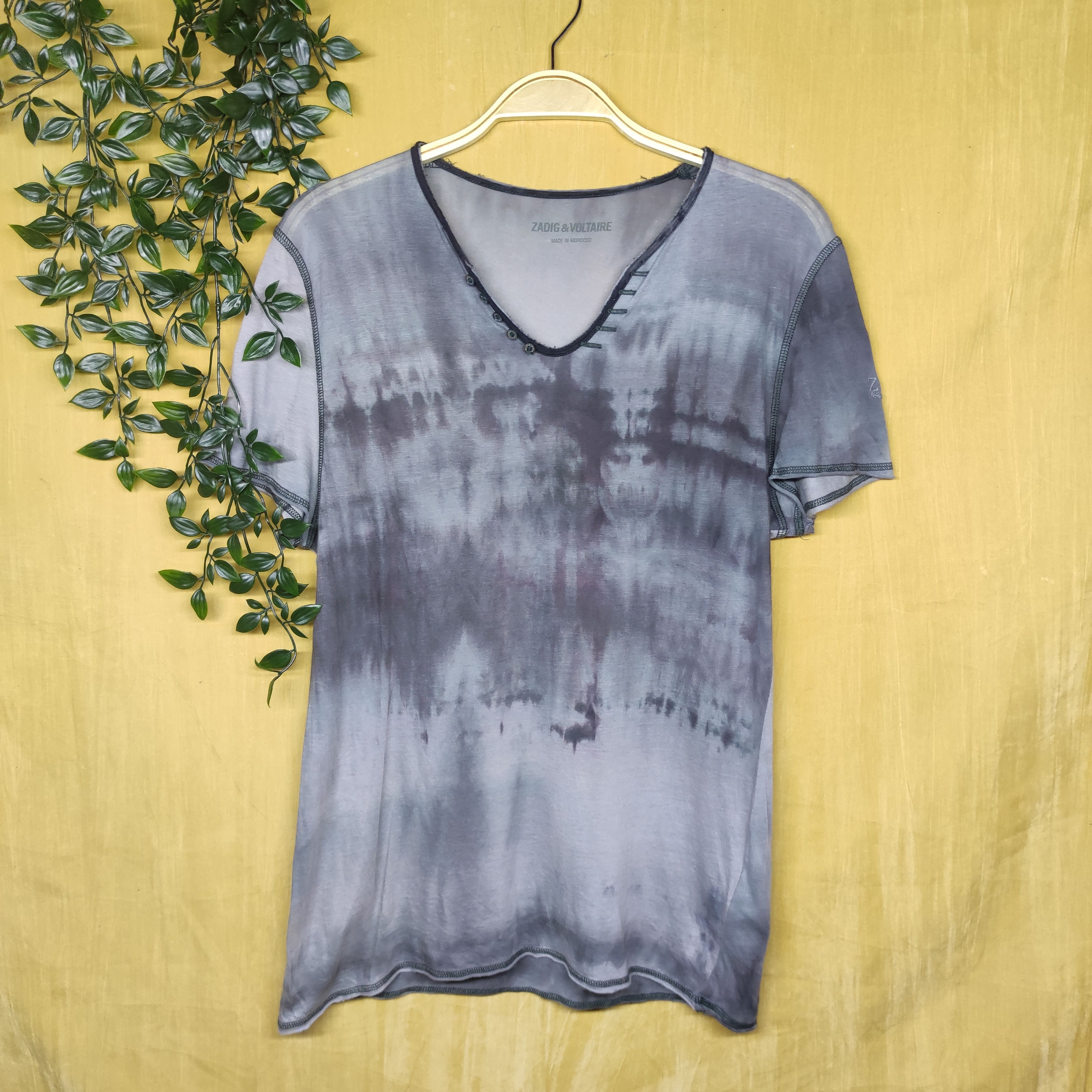 Zadig & Voltaire V neck tshirt