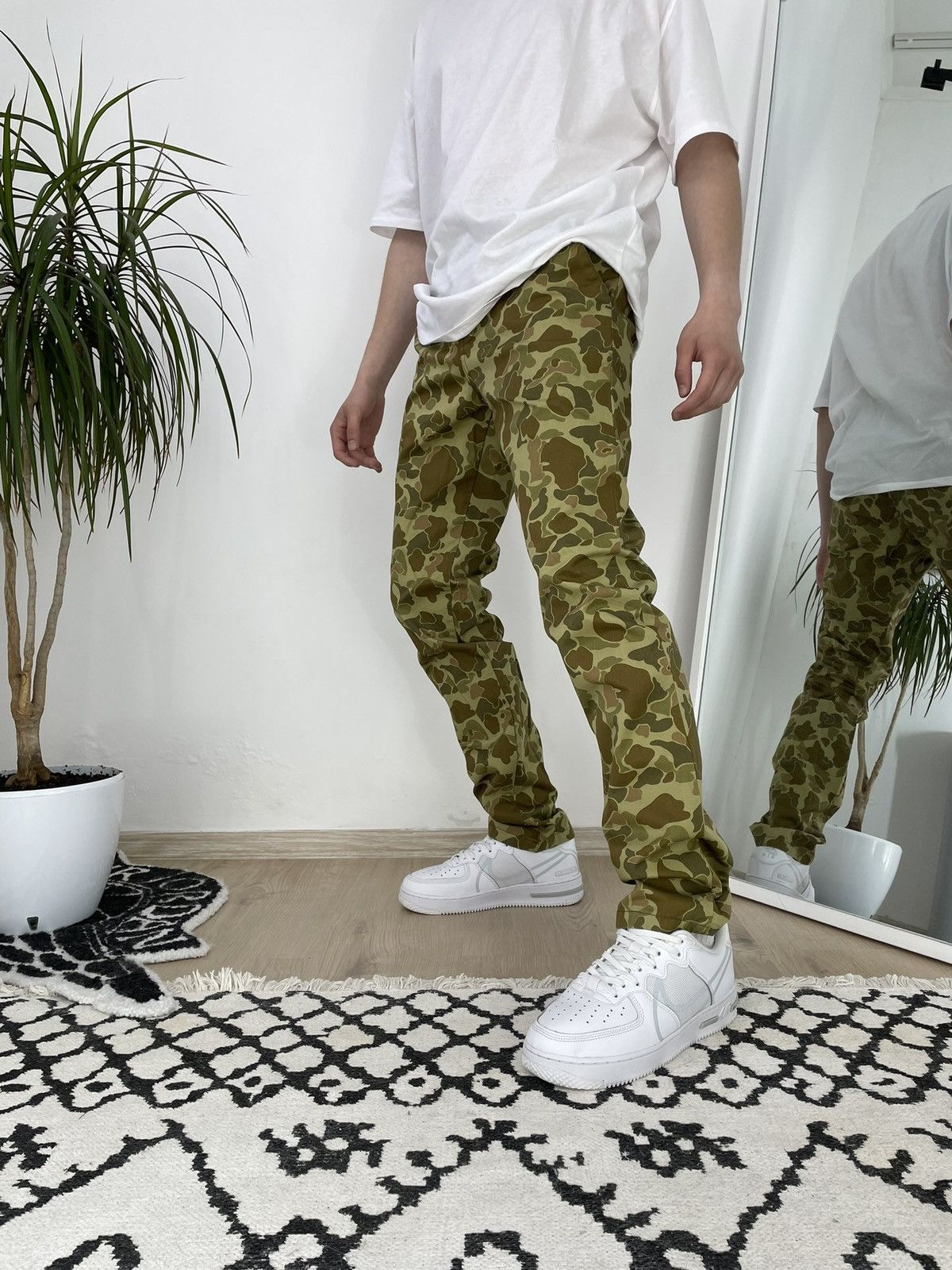 Carhartt Vintage Carhartt pants camo rap slim fit Size US 30 / EU 46 - 1 Thumbnail