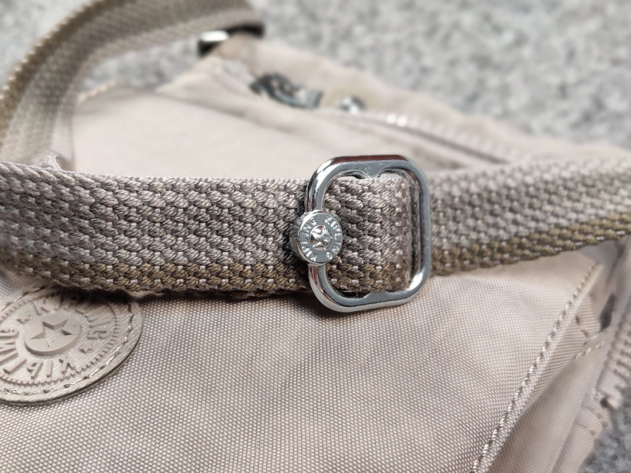 Japanese Brand Vintage 90's Kipling Make Happy Small Japanese gray Bag Size ONE SIZE - 16 Thumbnail