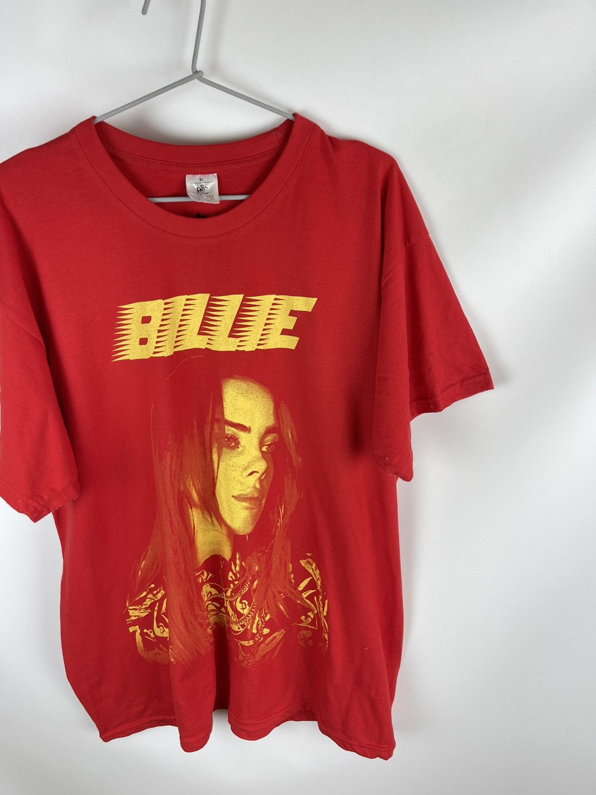Band Tees Billie Eilish big portrait logo hype band tee shirt Size US XL / EU 56 / 4 - 5 Thumbnail