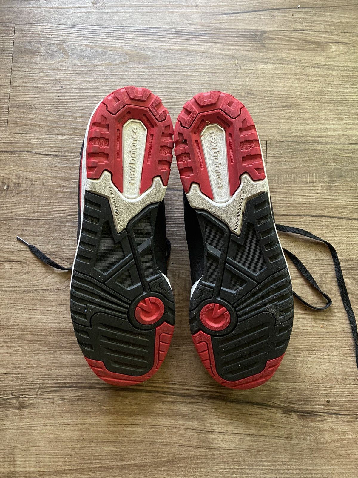 New Balance New Balance 550 black and red Size US 13 / EU 46 - 3 Thumbnail