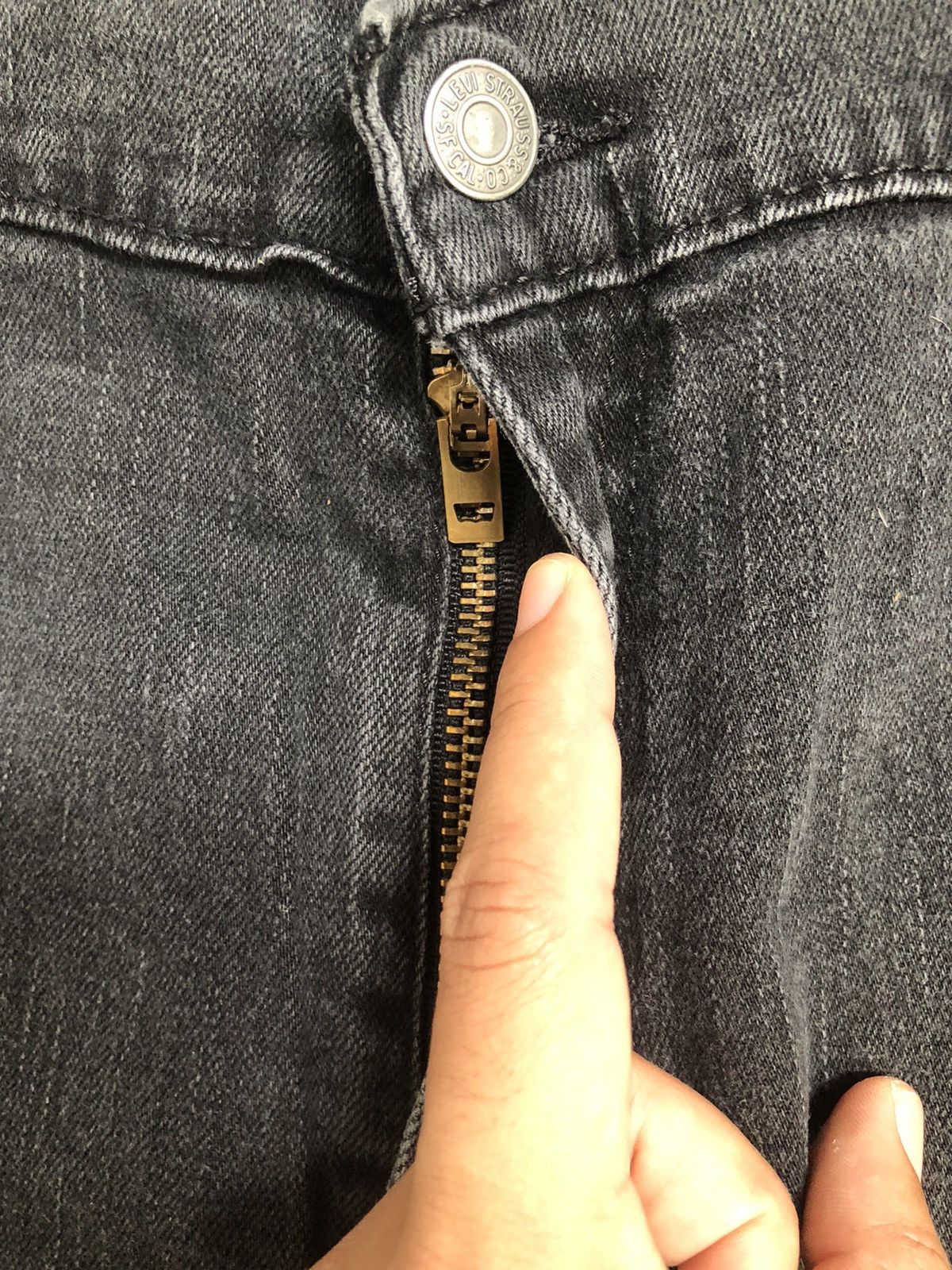 Levi's × Levi's Vintage Clothing × Vintage Vintage Levis 569 Faded Black Denim Jeans L50 Size US 38 / EU 54 - 4 Thumbnail