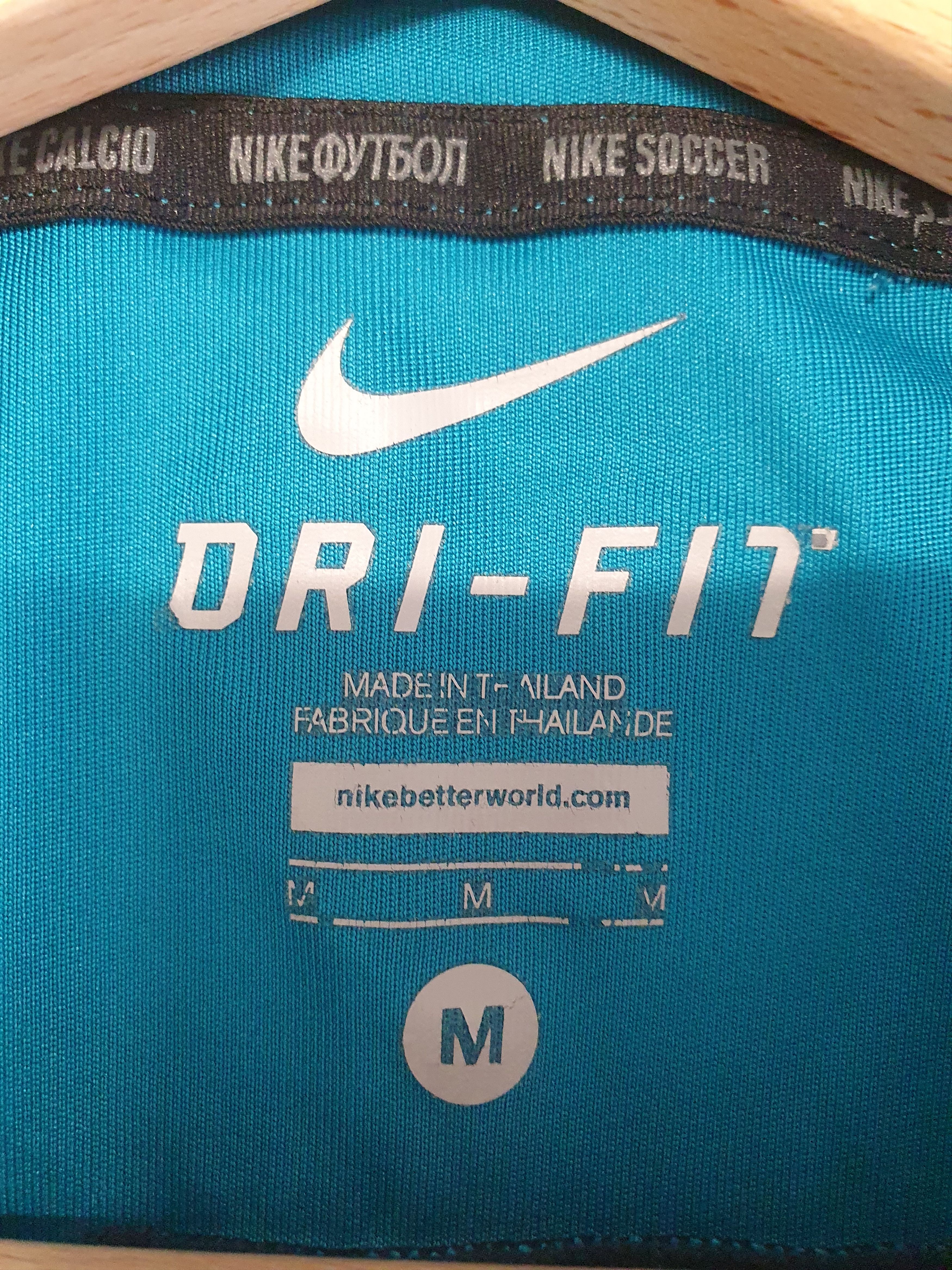 Nike NIKE FC BARCELONA SIZE M 2014 TRAINING SHIRT Size US M / EU 48-50 / 2 - 11 Thumbnail