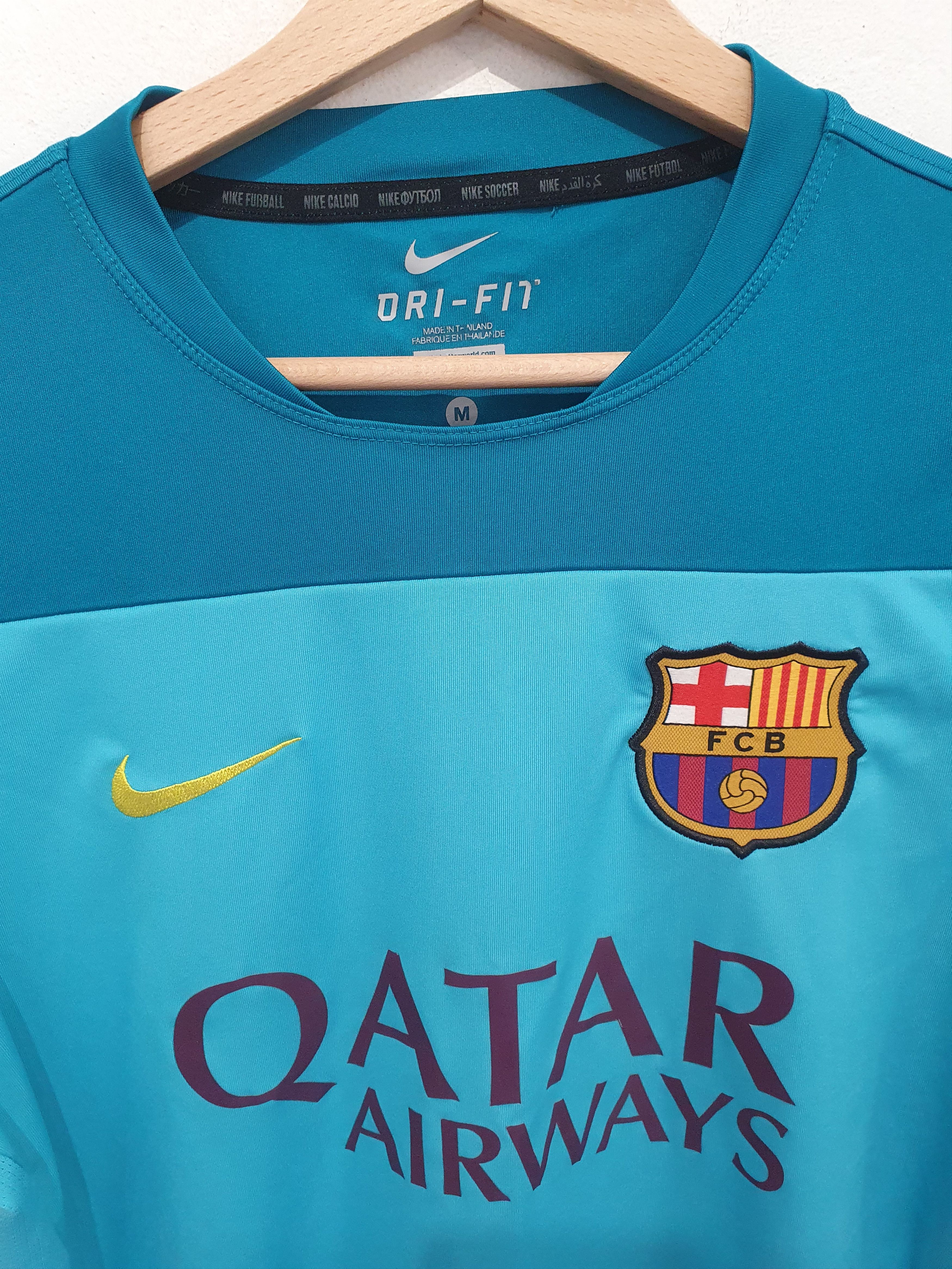 Nike NIKE FC BARCELONA SIZE M 2014 TRAINING SHIRT Size US M / EU 48-50 / 2 - 3 Thumbnail
