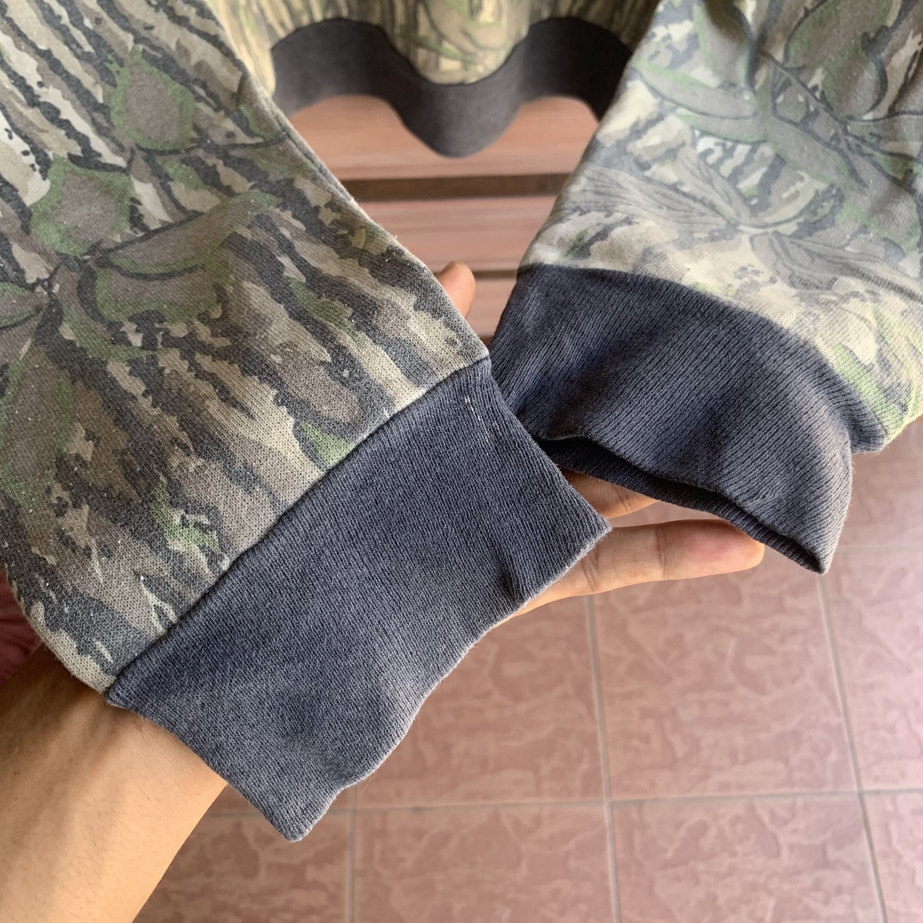 Vintage SEND OFFERS 🔥 90’s Vintage Spartan Camo Real Tree Sweater Size US L / EU 52-54 / 3 - 5 Thumbnail