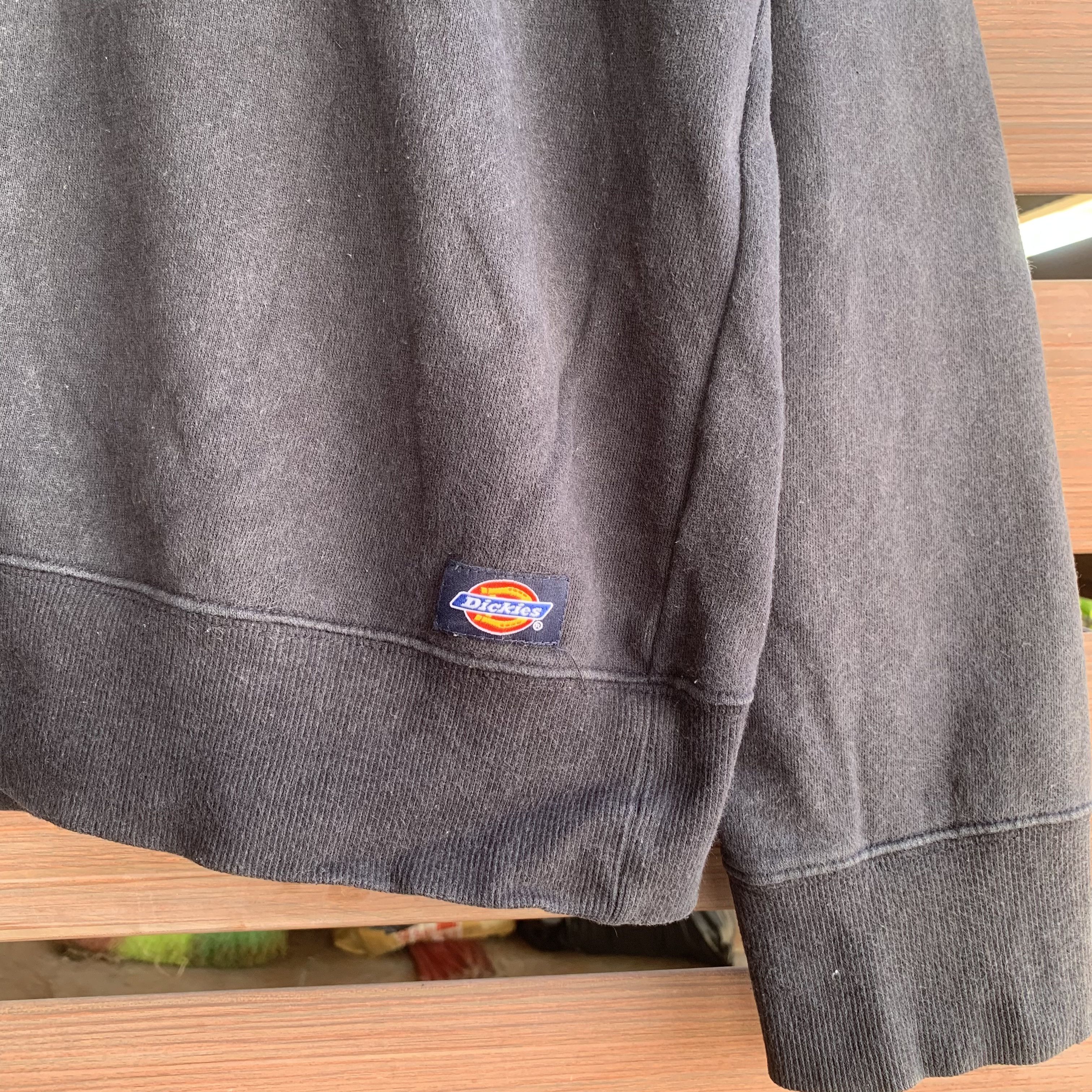 Dickies Vintage Dickies CrewneckFaded Jumper Pullover Baggy Sweater Size US XL / EU 56 / 4 - 3 Thumbnail