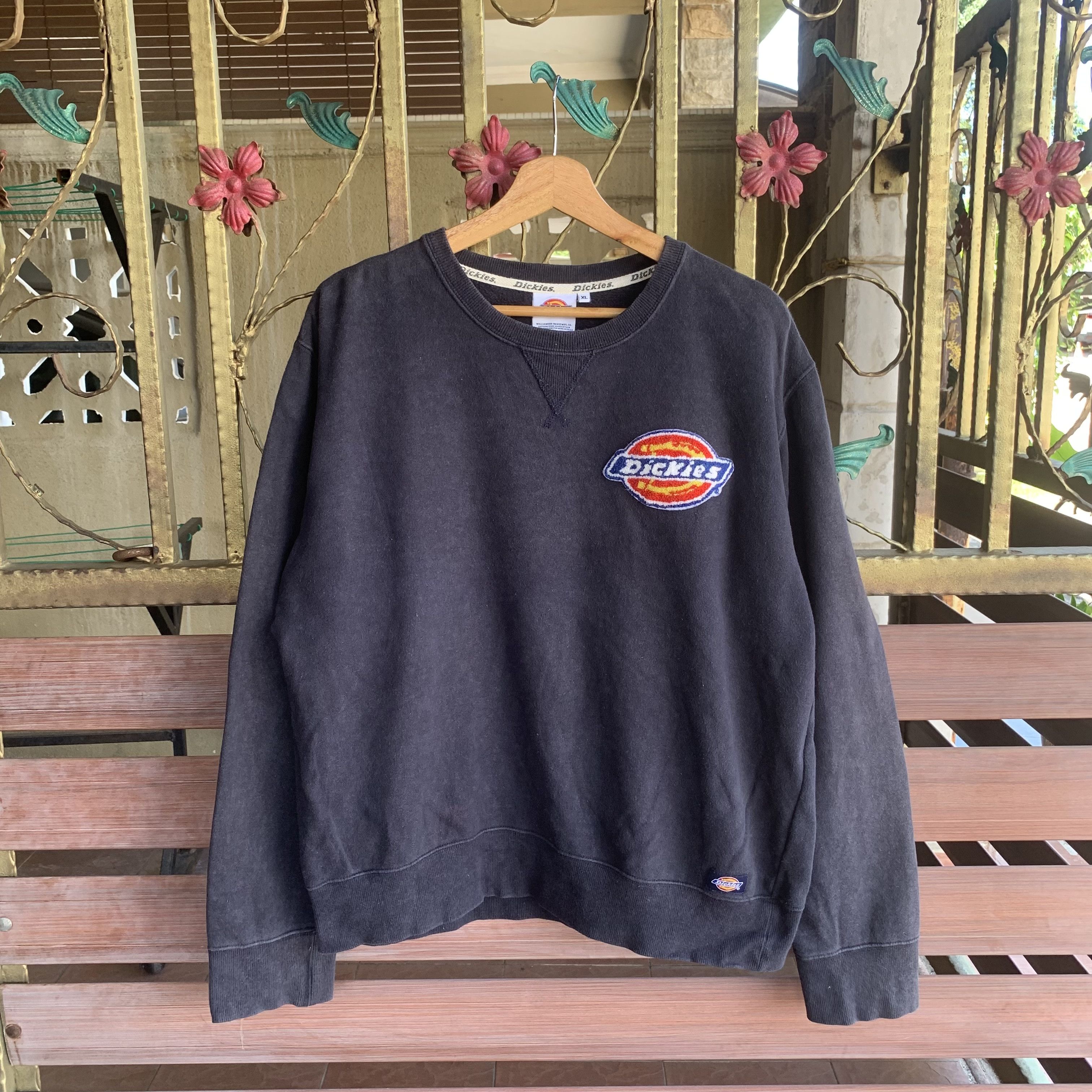 Dickies Vintage Dickies CrewneckFaded Jumper Pullover Baggy Sweater Size US XL / EU 56 / 4 - 1 Thumbnail