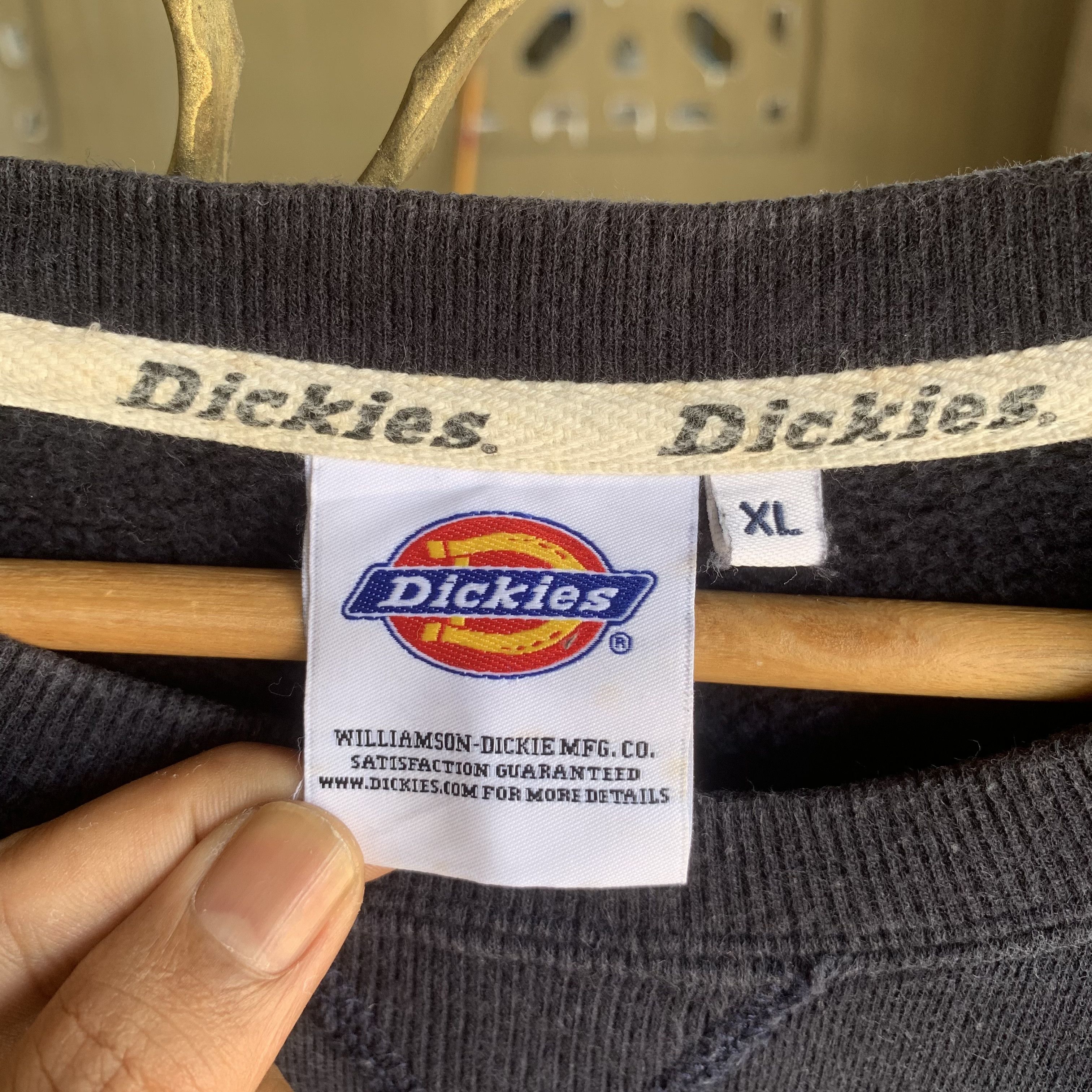 Dickies Vintage Dickies CrewneckFaded Jumper Pullover Baggy Sweater Size US XL / EU 56 / 4 - 7 Thumbnail