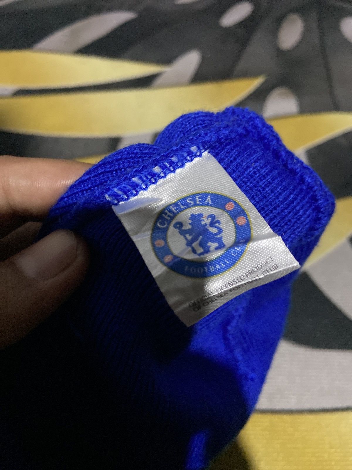 Chelsea Soccer 🔥SALE🔥CHELSEA OFFICIAL MERCHANDISE KNITTED BEANIE Size ONE SIZE - 5 Thumbnail