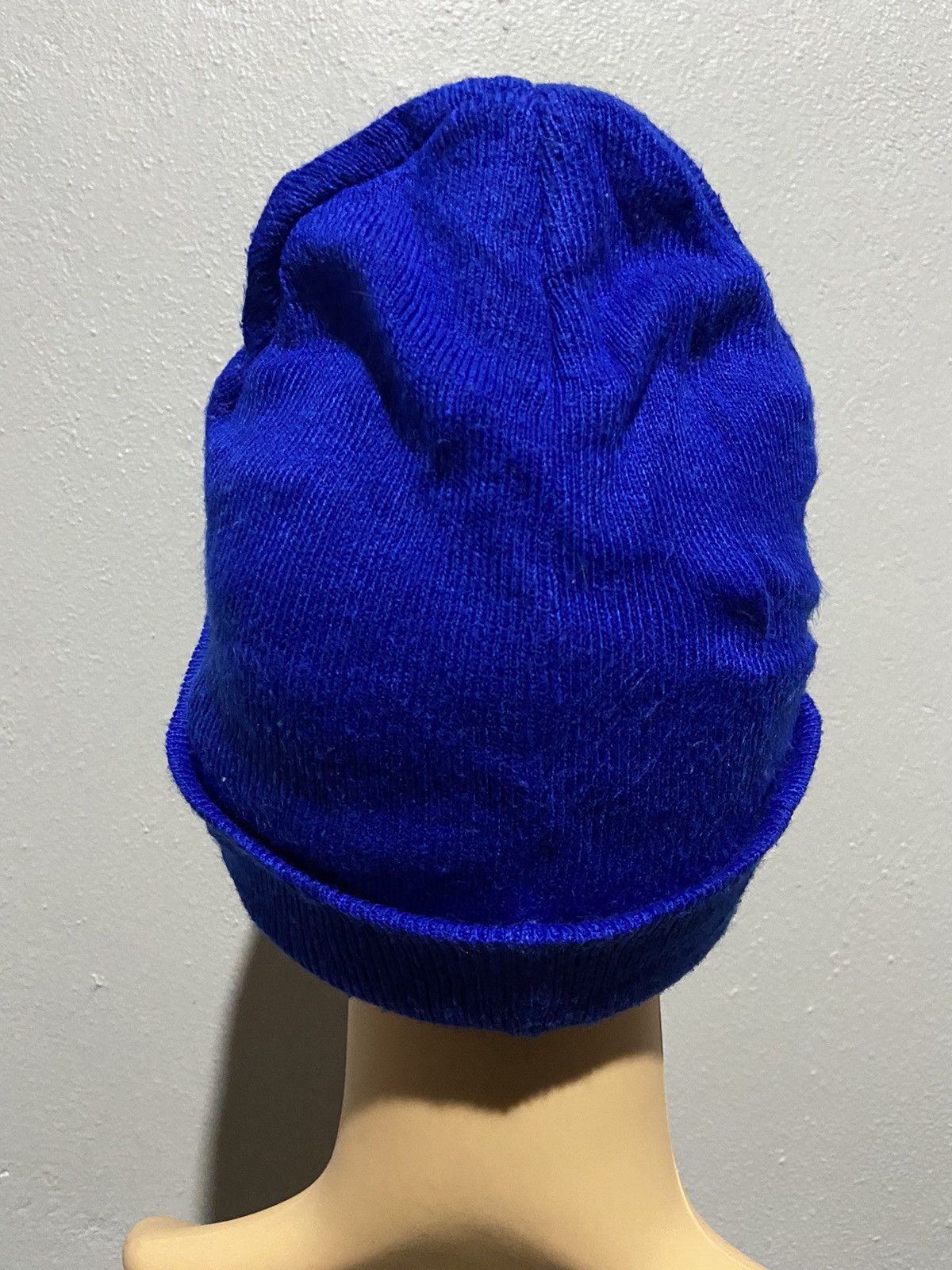 Chelsea Soccer 🔥SALE🔥CHELSEA OFFICIAL MERCHANDISE KNITTED BEANIE Size ONE SIZE - 4 Thumbnail