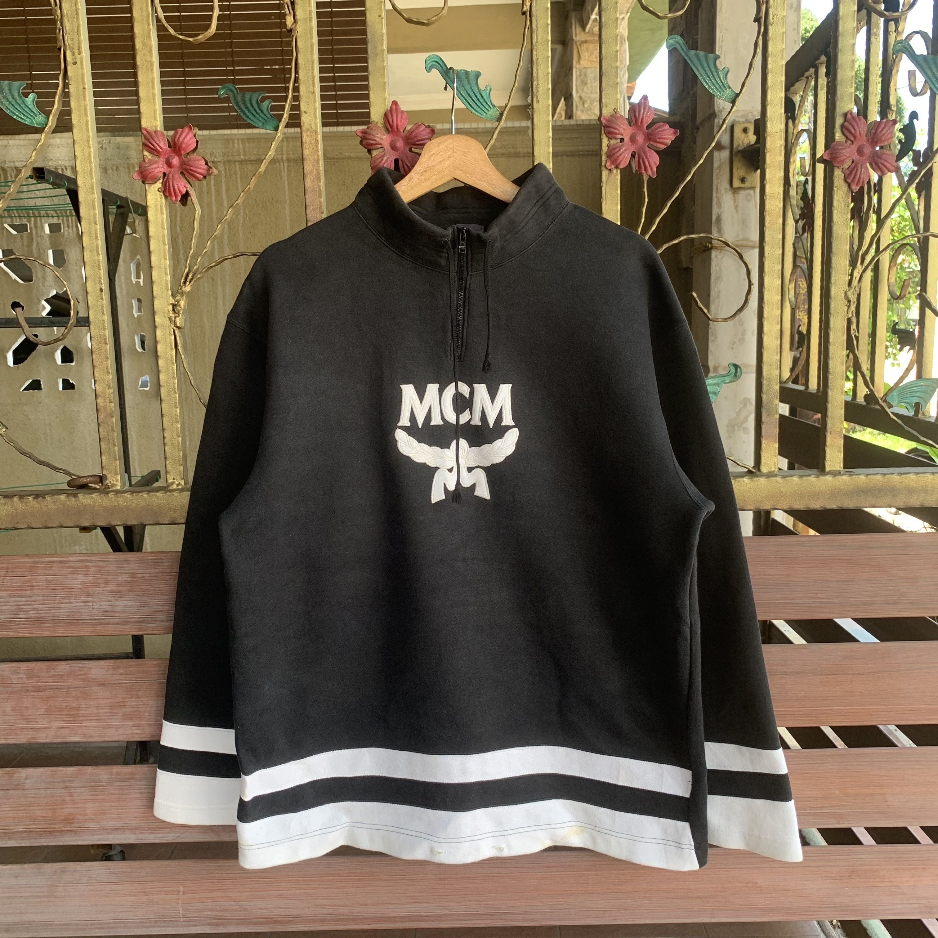 Japanese Brand MCM Big Logo Crewneck Jumper Pullover Sweater Size US L / EU 52-54 / 3 - 1 Thumbnail
