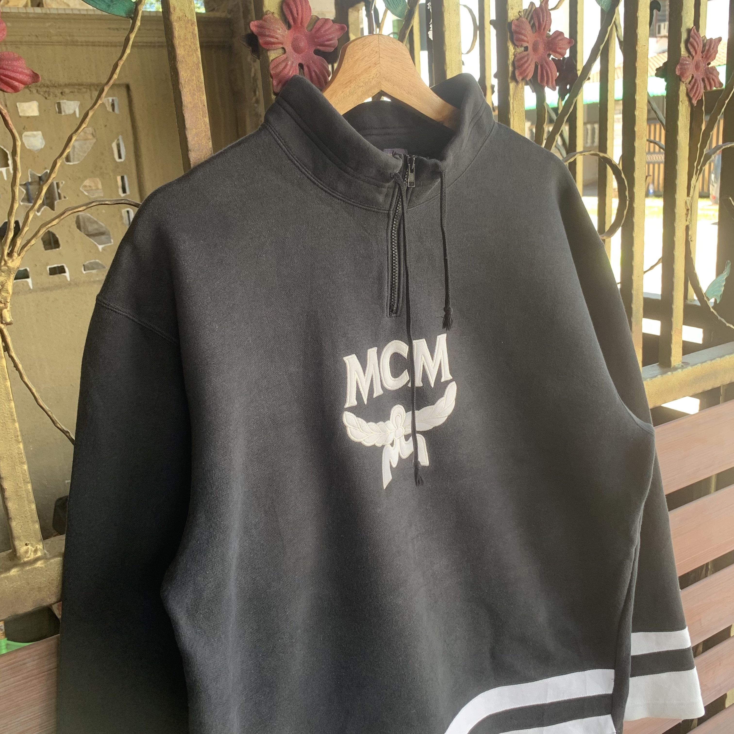 Japanese Brand MCM Big Logo Crewneck Jumper Pullover Sweater Size US L / EU 52-54 / 3 - 3 Thumbnail