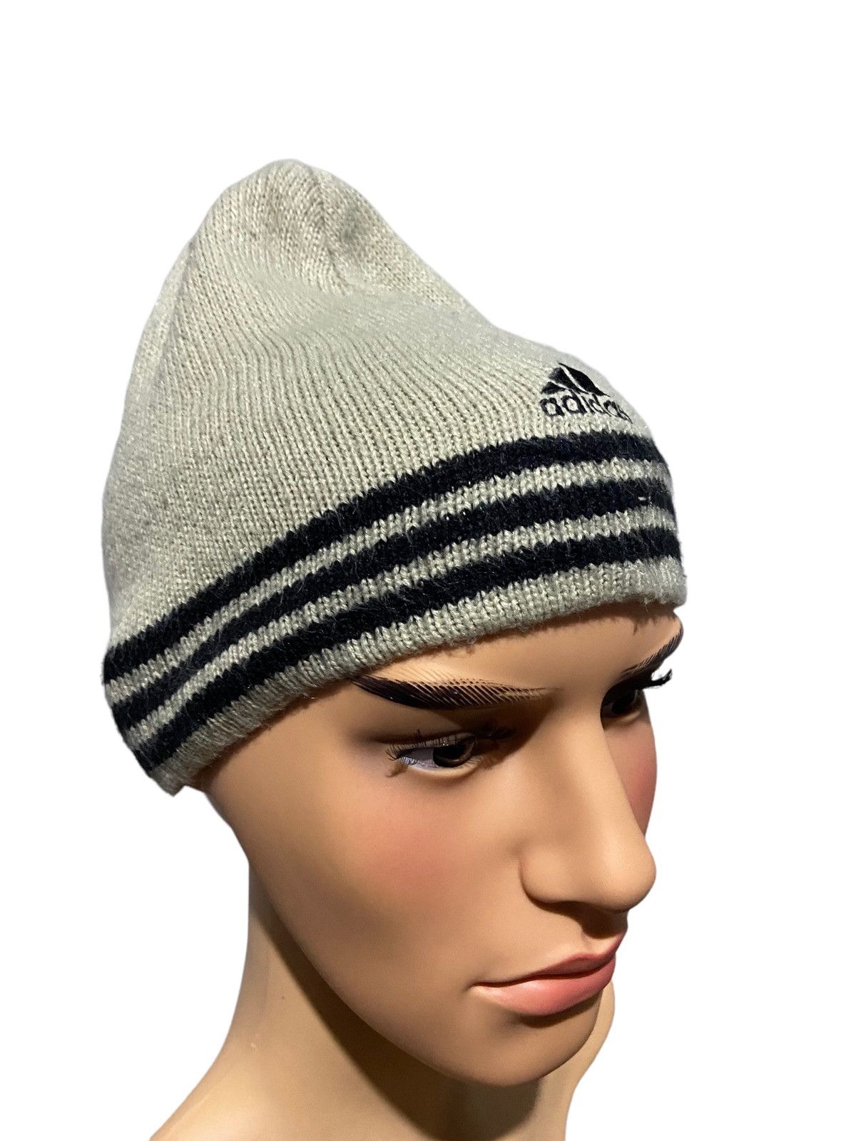 Adidas 🔥SALE🔥ADIDAS KNITTED BEANIE VINTAGE STYLE Size ONE SIZE - 2 Thumbnail
