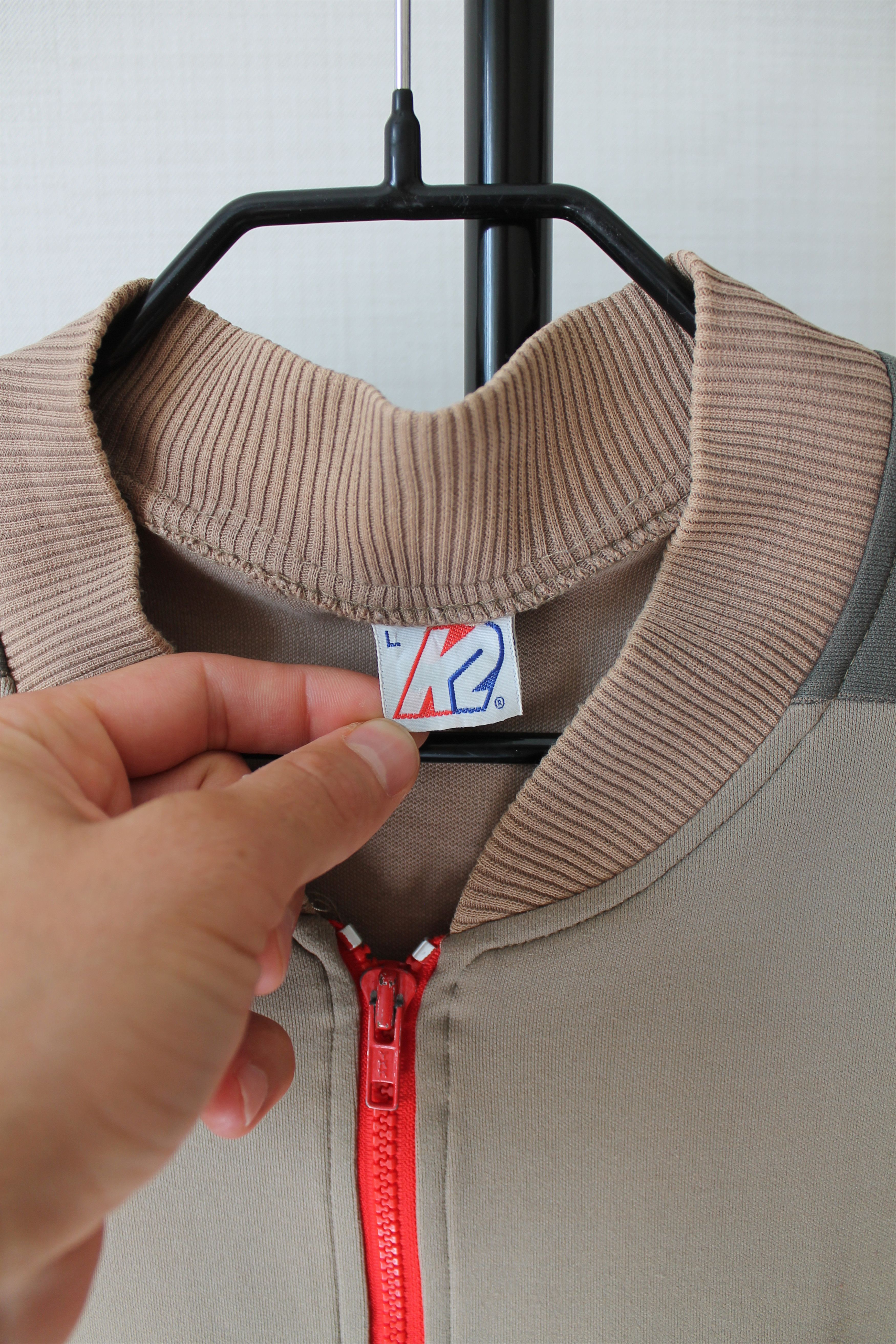 Vintage VINTAGE K2 USA Full Zip Athletic top light jacket WORN Size US L / EU 52-54 / 3 - 6 Thumbnail
