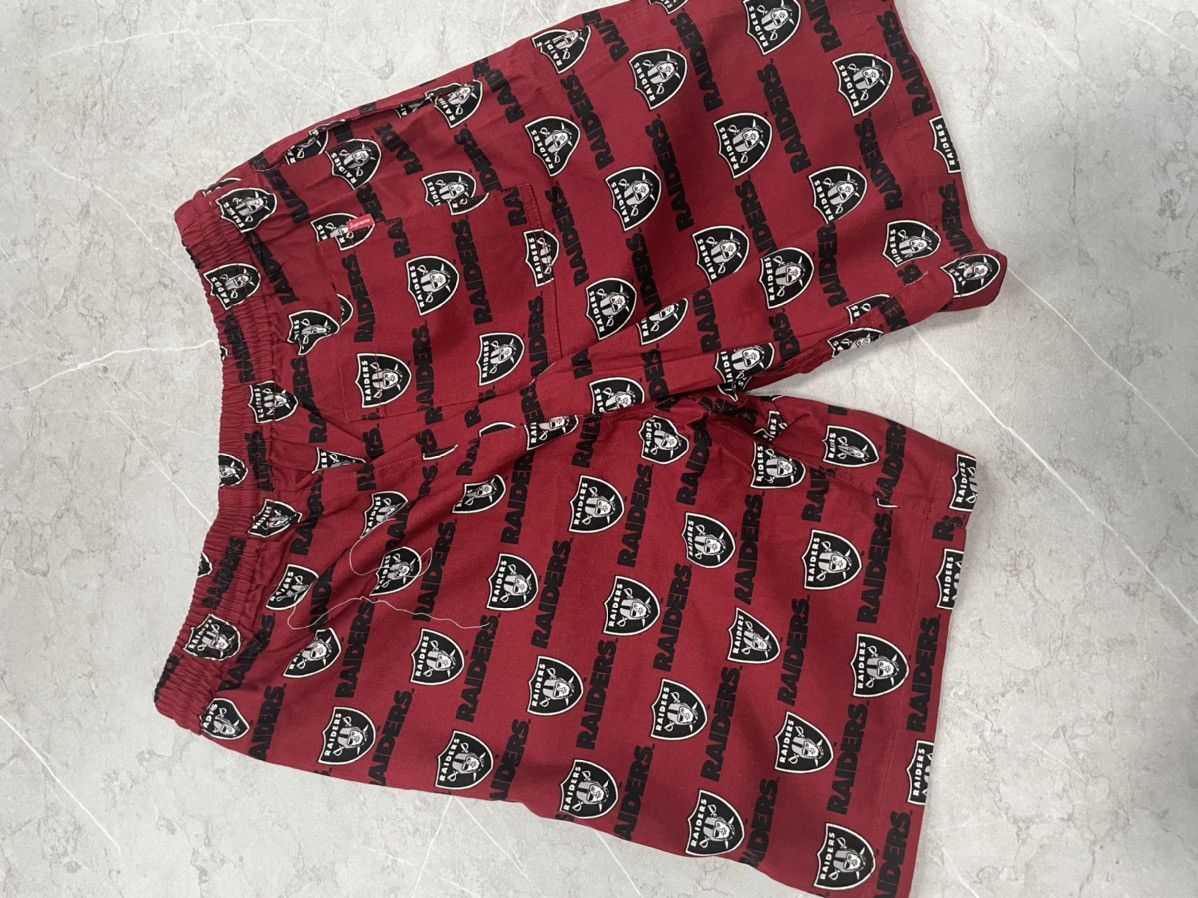 Supreme UNWORN* Supreme NFL Raider shorts L Size US 34 / EU 50 - 5 Thumbnail