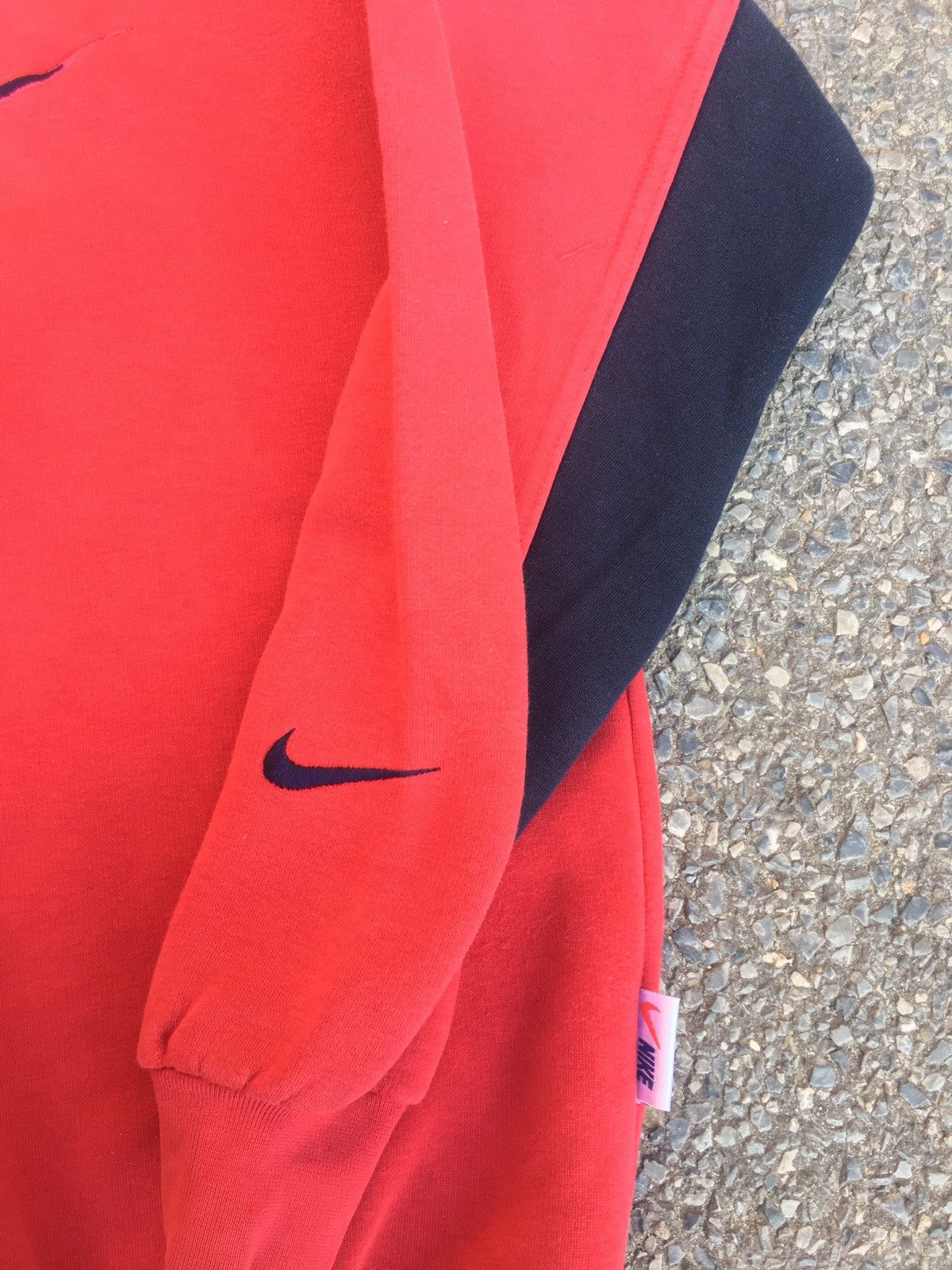 Nike × Vintage Nike bootleg Red Black Vintage Central swoosh logo Crewneck Size US XL / EU 56 / 4 - 3 Thumbnail