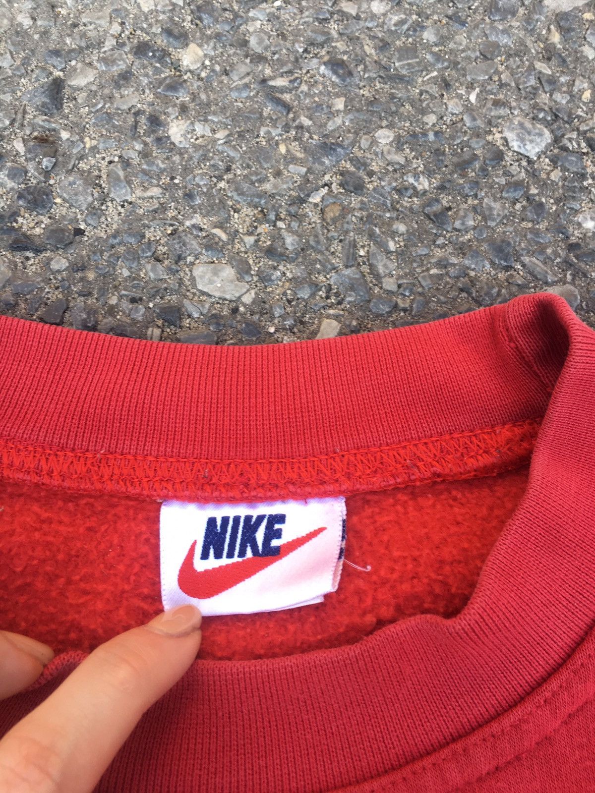 Nike × Vintage Nike bootleg Red Black Vintage Central swoosh logo Crewneck Size US XL / EU 56 / 4 - 5 Thumbnail