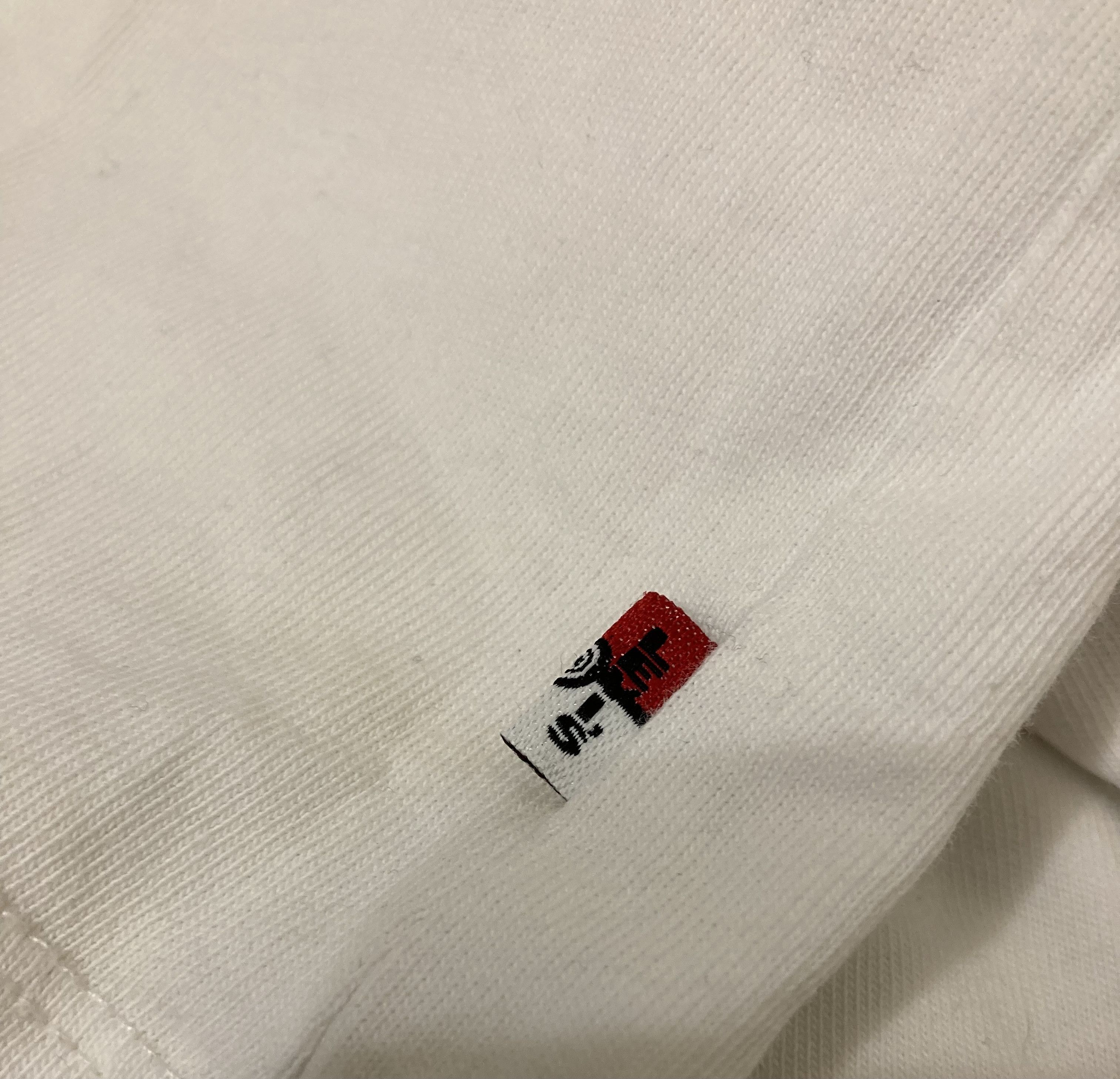 Levi's × Nintendo × Pokemon Levi's X Pokémon Unisex White Sleeping Pikachu T-shirt - XL Size US XXL / EU 58 / 5 - 8 Thumbnail