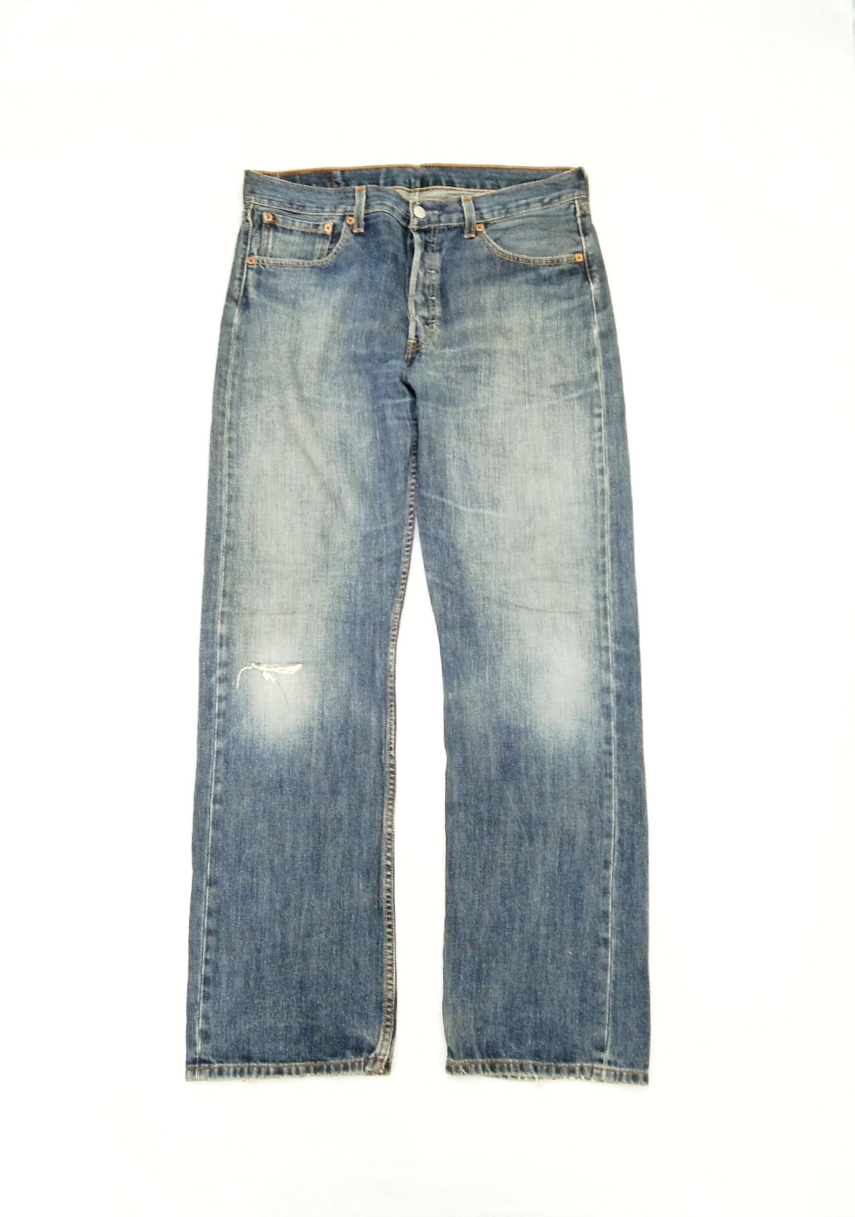 Levi's × Vintage Vintage Levis 501 Straight Leg Distressed Jeans 33x32 Size US 34 / EU 50 - 1 Thumbnail