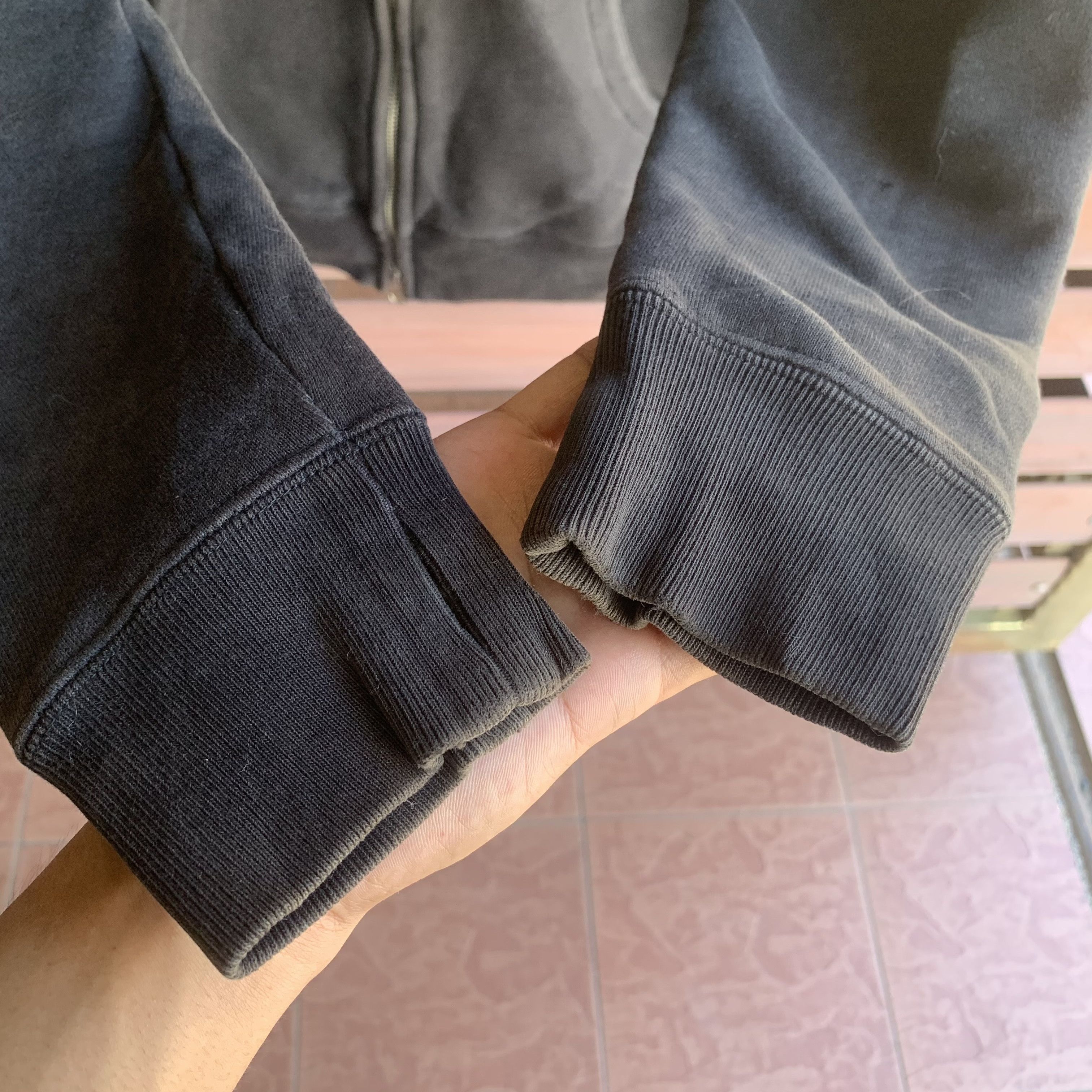 Japanese Brand Japanese Vintage Black Faded Jumper Hoodie Zipups Jacket Size US L / EU 52-54 / 3 - 10 Thumbnail