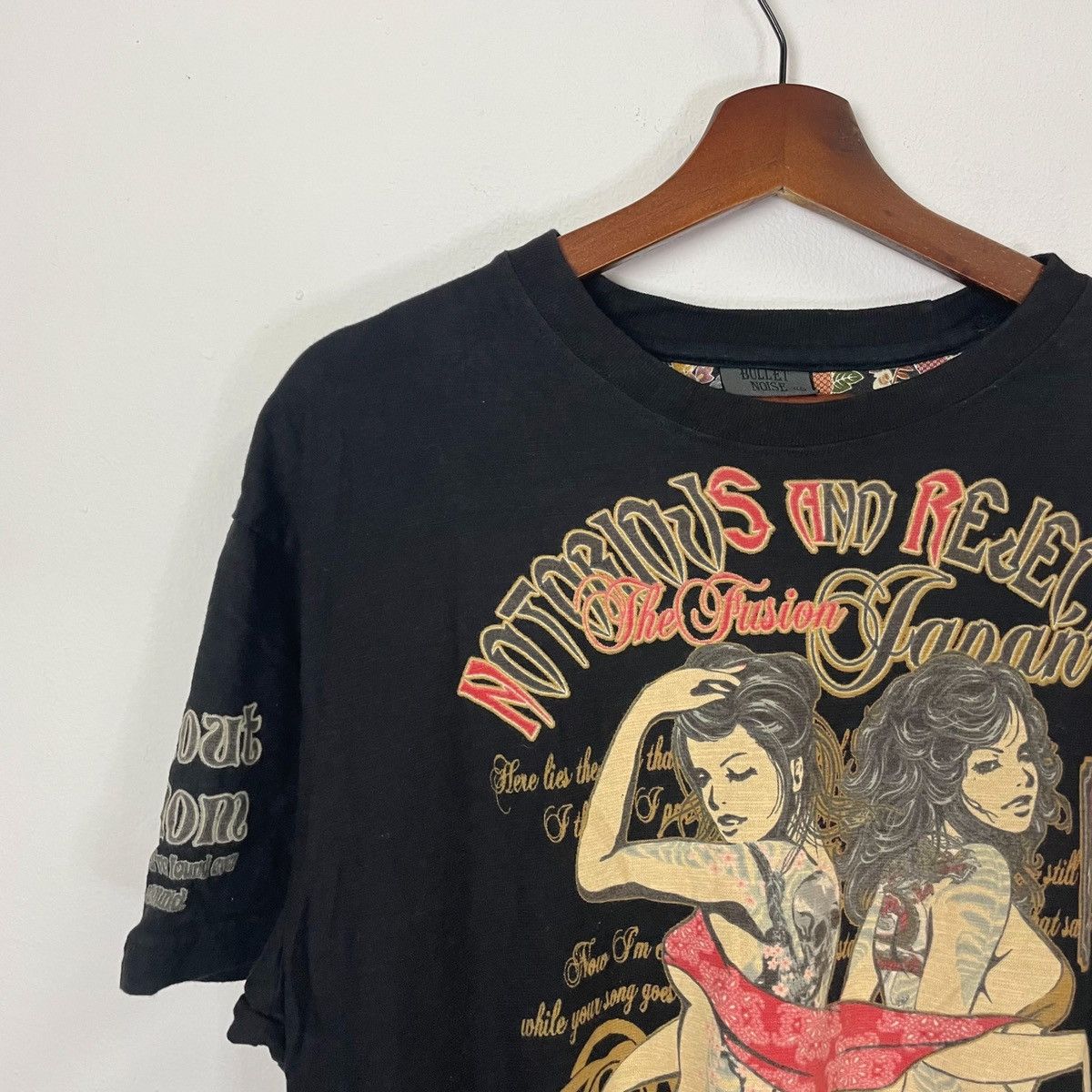 Japanese Brand Vintage Bullet Noise Sexy Girl Tee Size US L / EU 52-54 / 3 - 2 Thumbnail