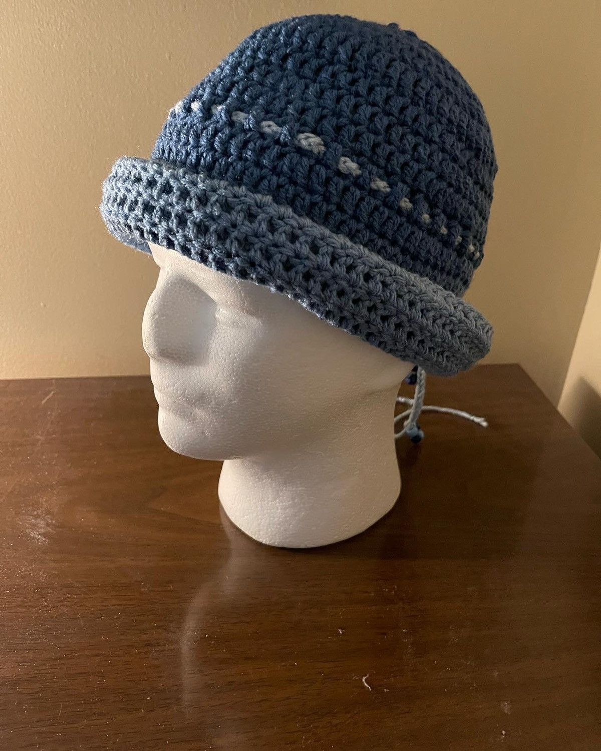 Other Handmade crocheted roll up ELLE & C hat Size ONE SIZE - 1 Thumbnail