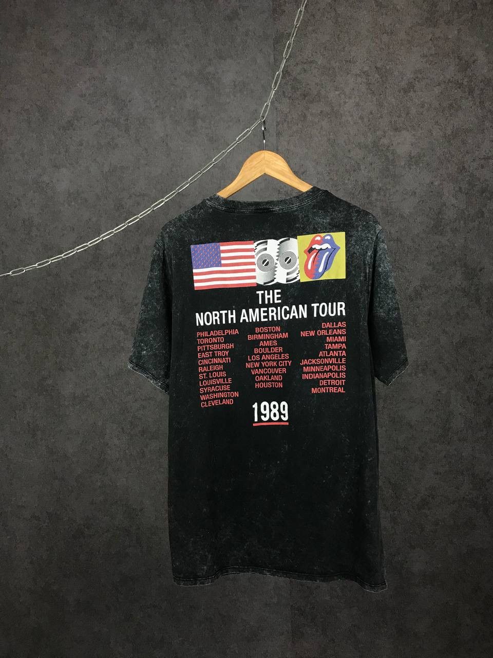 Band Tees × The Rolling Stones The Rolling Stones vintage rock band tour overprinted tee Size US L / EU 52-54 / 3 - 5 Thumbnail