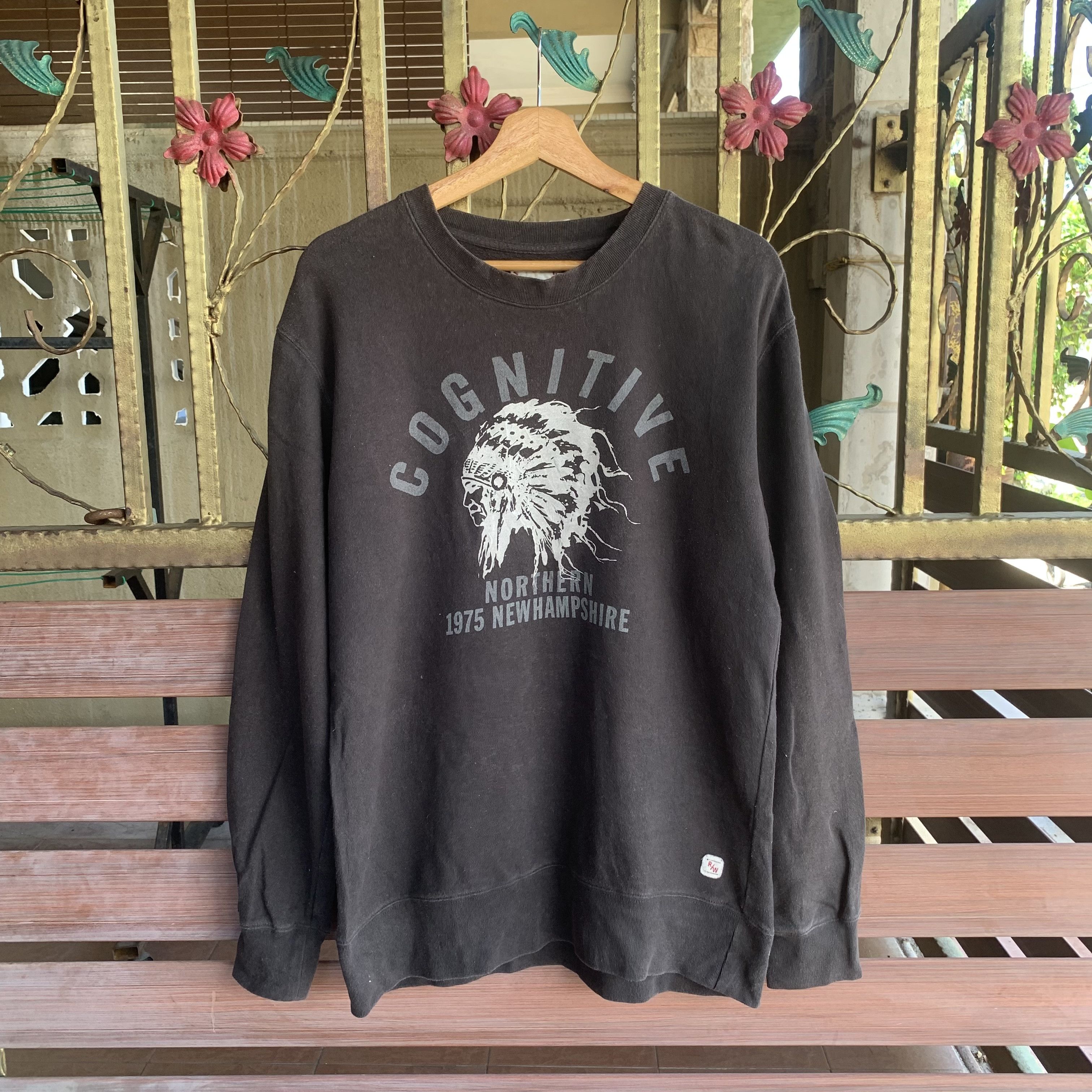 Japanese Brand Y2K Vintage Red Indian Crewneck Faded Jumper Sweater Size US L / EU 52-54 / 3 - 1 Thumbnail