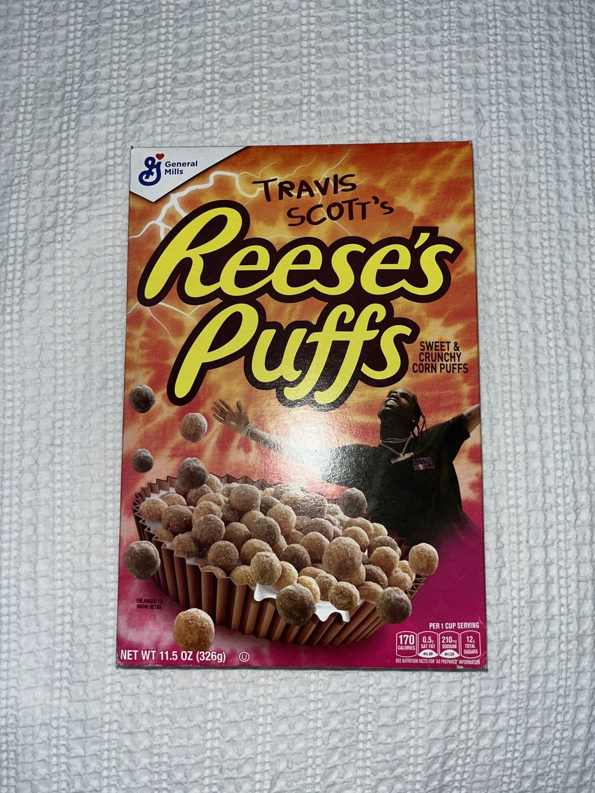 Travis Scott Travis Scott’s Reese’s Puffs | Grailed