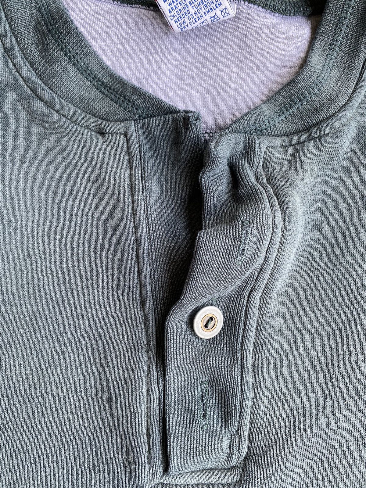 Russell Athletic × Vintage Vintage 90’s Russell Athletic Faded Grunge Button Sweatshirt Size US XL / EU 56 / 4 - 3 Thumbnail