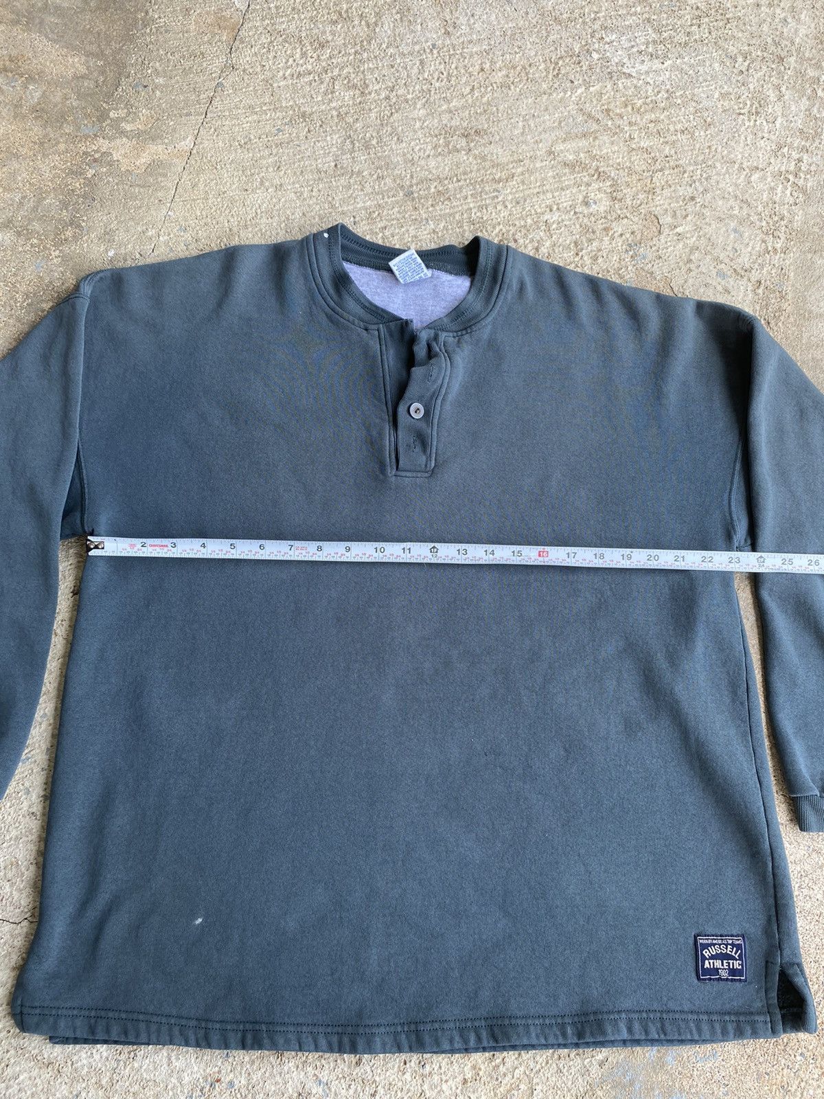 Russell Athletic × Vintage Vintage 90’s Russell Athletic Faded Grunge Button Sweatshirt Size US XL / EU 56 / 4 - 11 Thumbnail